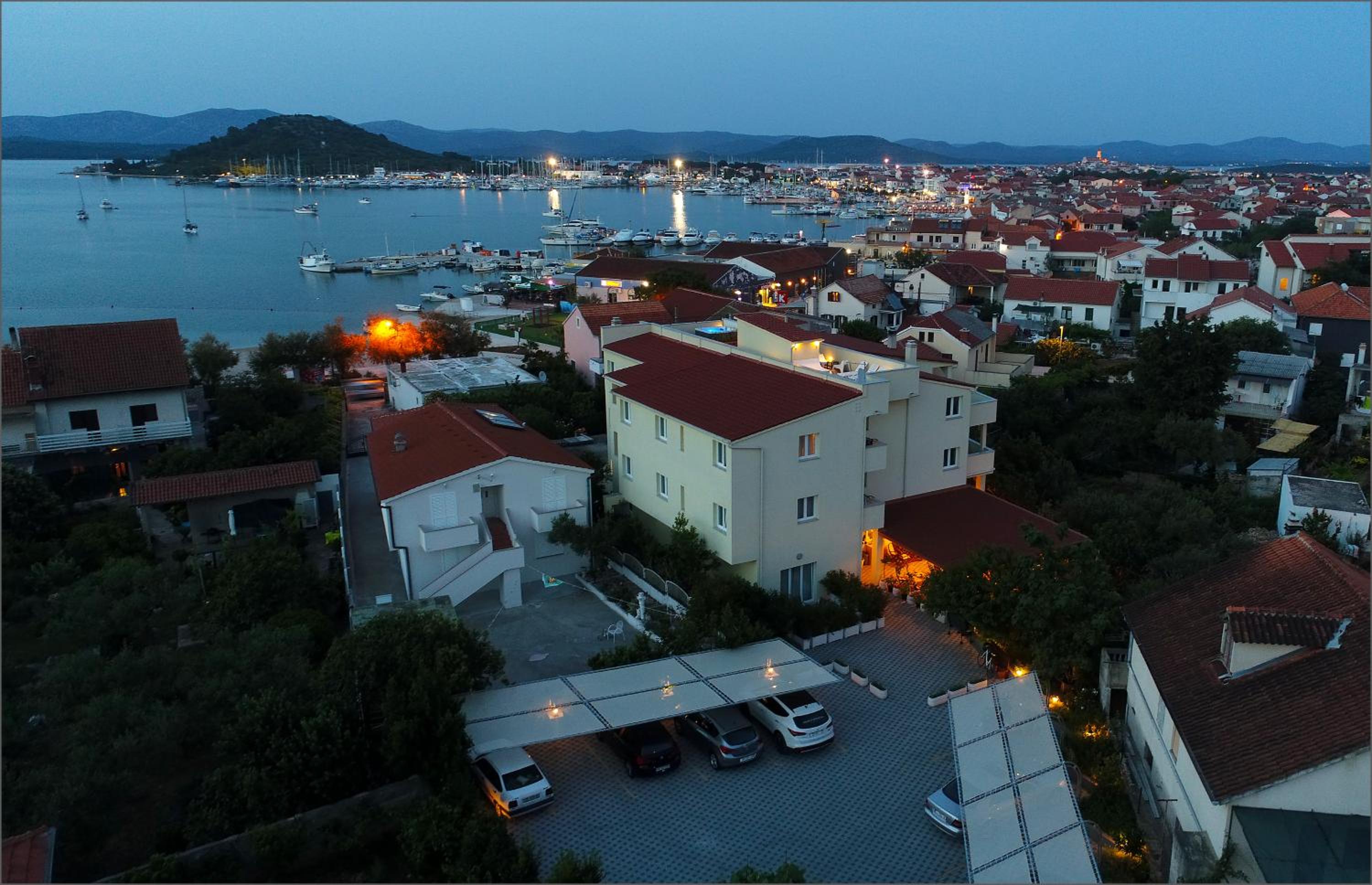 Apartments & rooms Stella Adriatica