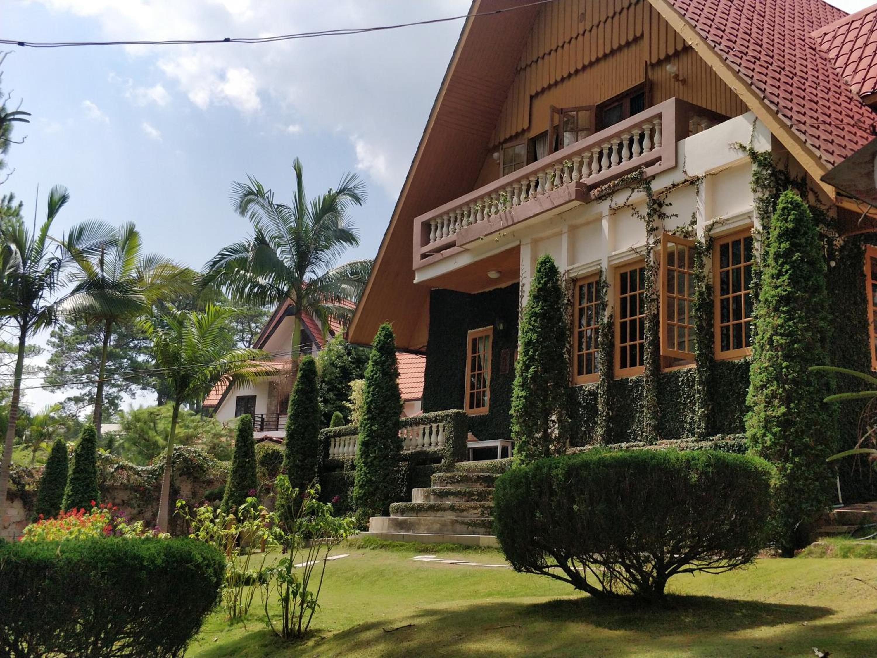 Hillock Villa