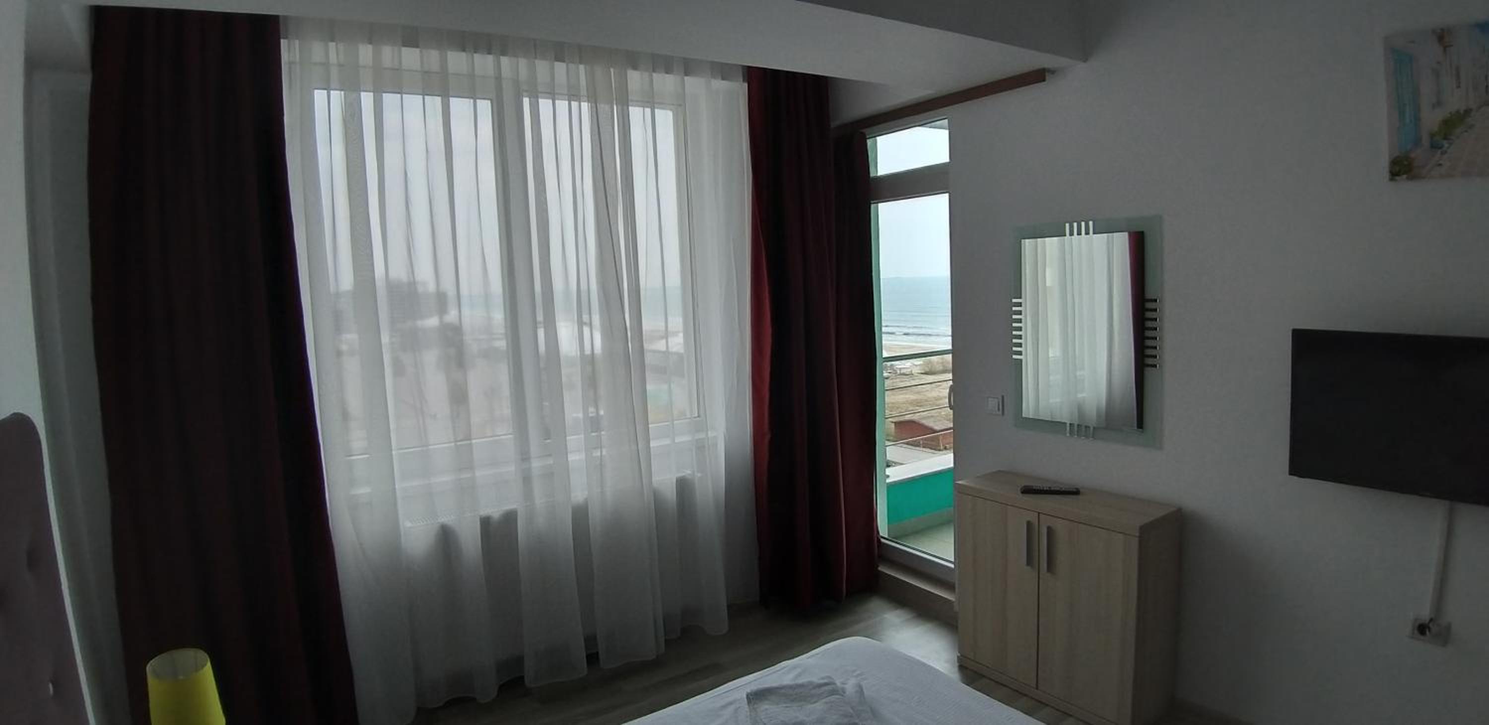 Summerland Sea View Apartment view 4