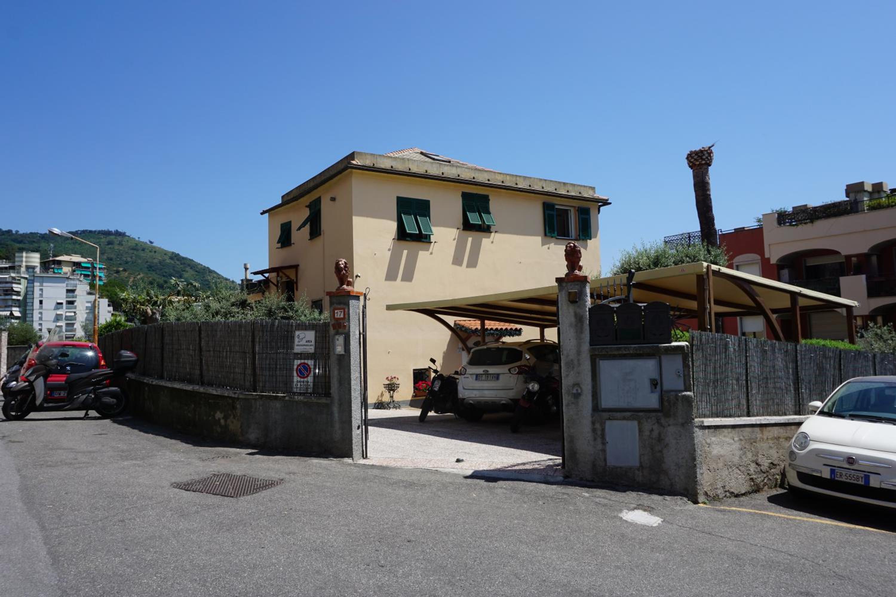 Photo 16
