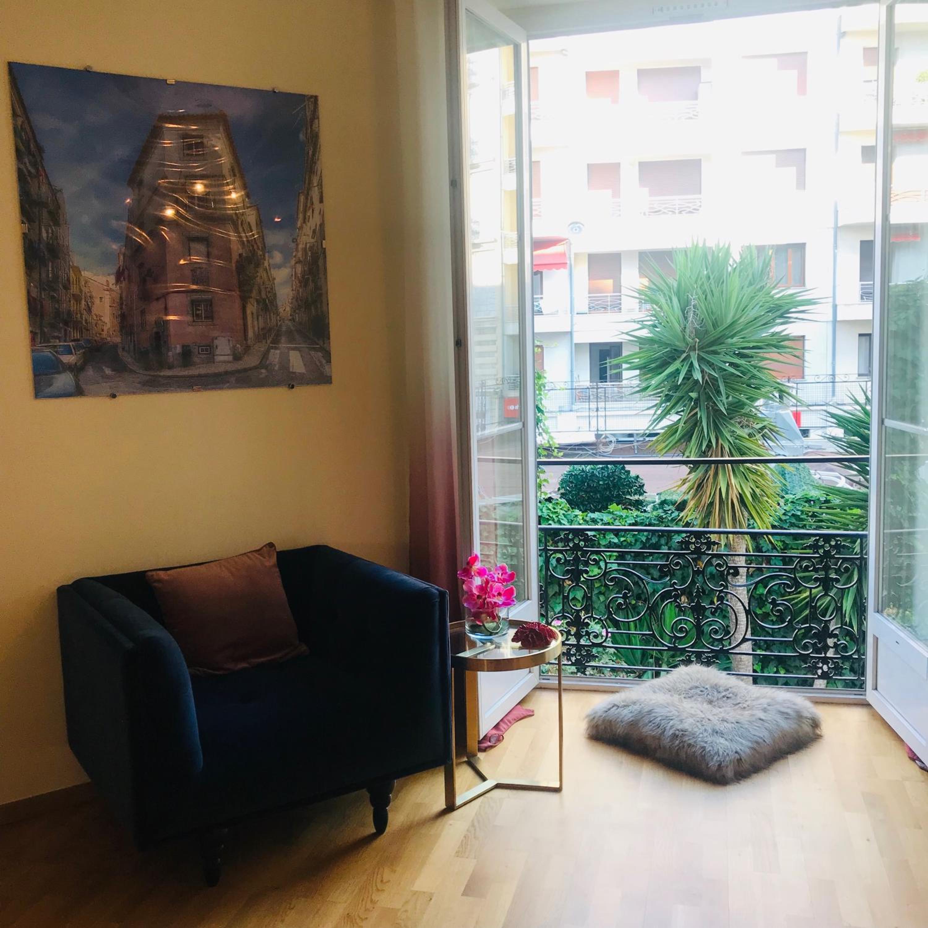 Nice Apartment Roses & Ivy, Rue du Congres photo 5