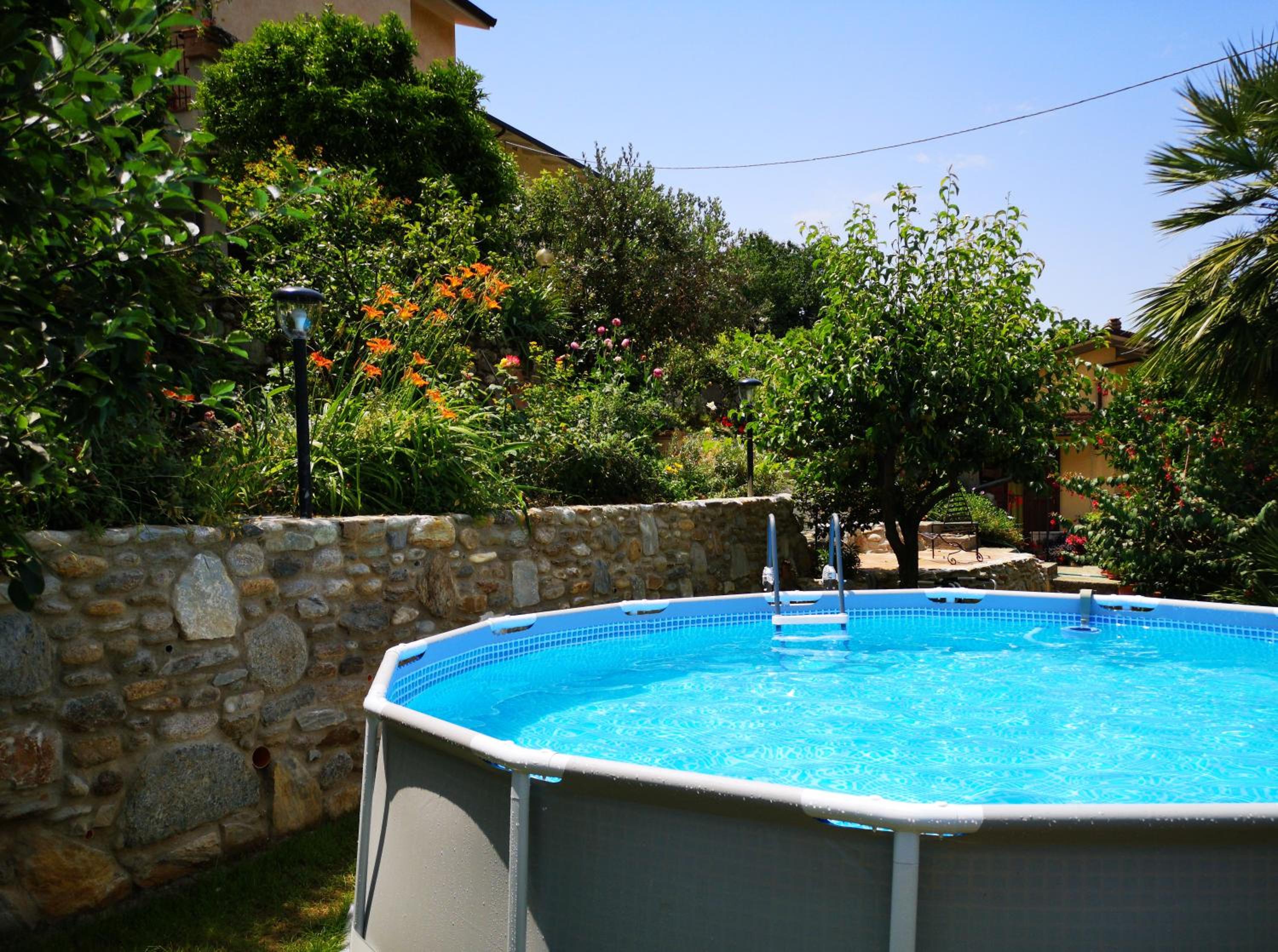Casa Anna a Pietrasanta in Toscana con piscina view 4