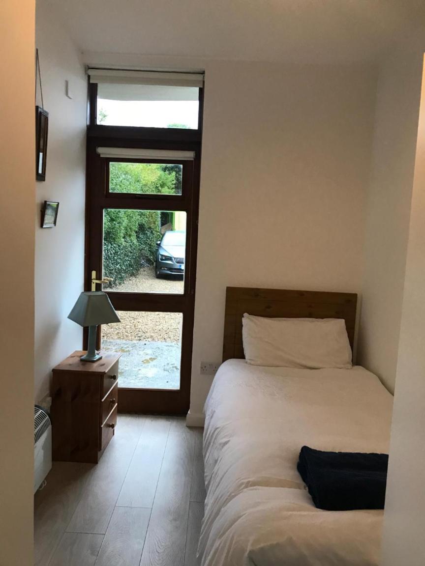 Crescent Close