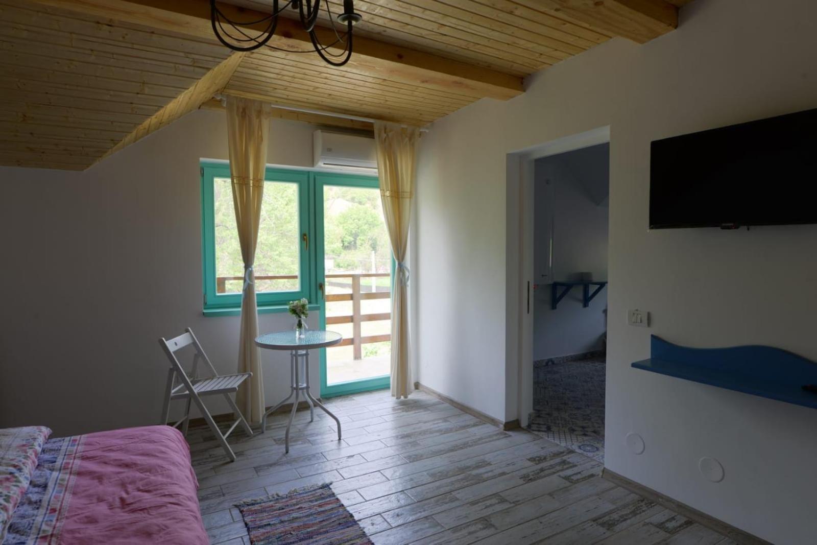 Photo 43