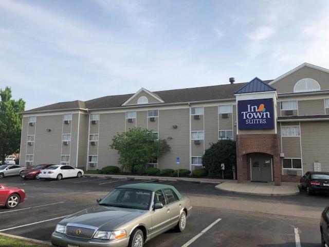Fairfield Vacations - InTown Suites Extended Stay Cincinnati OH - Fairfield - Property Image 14