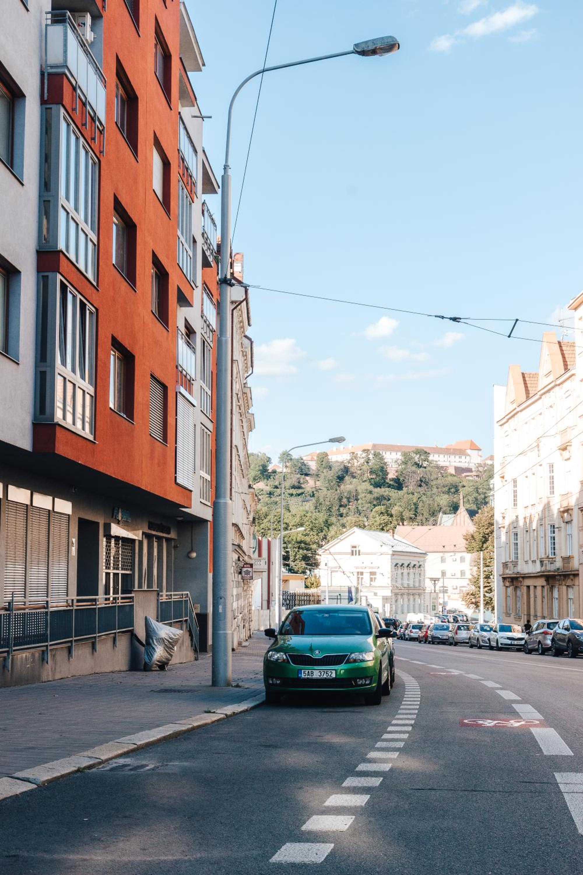 Nobless Apartment Brno en Brno — parking