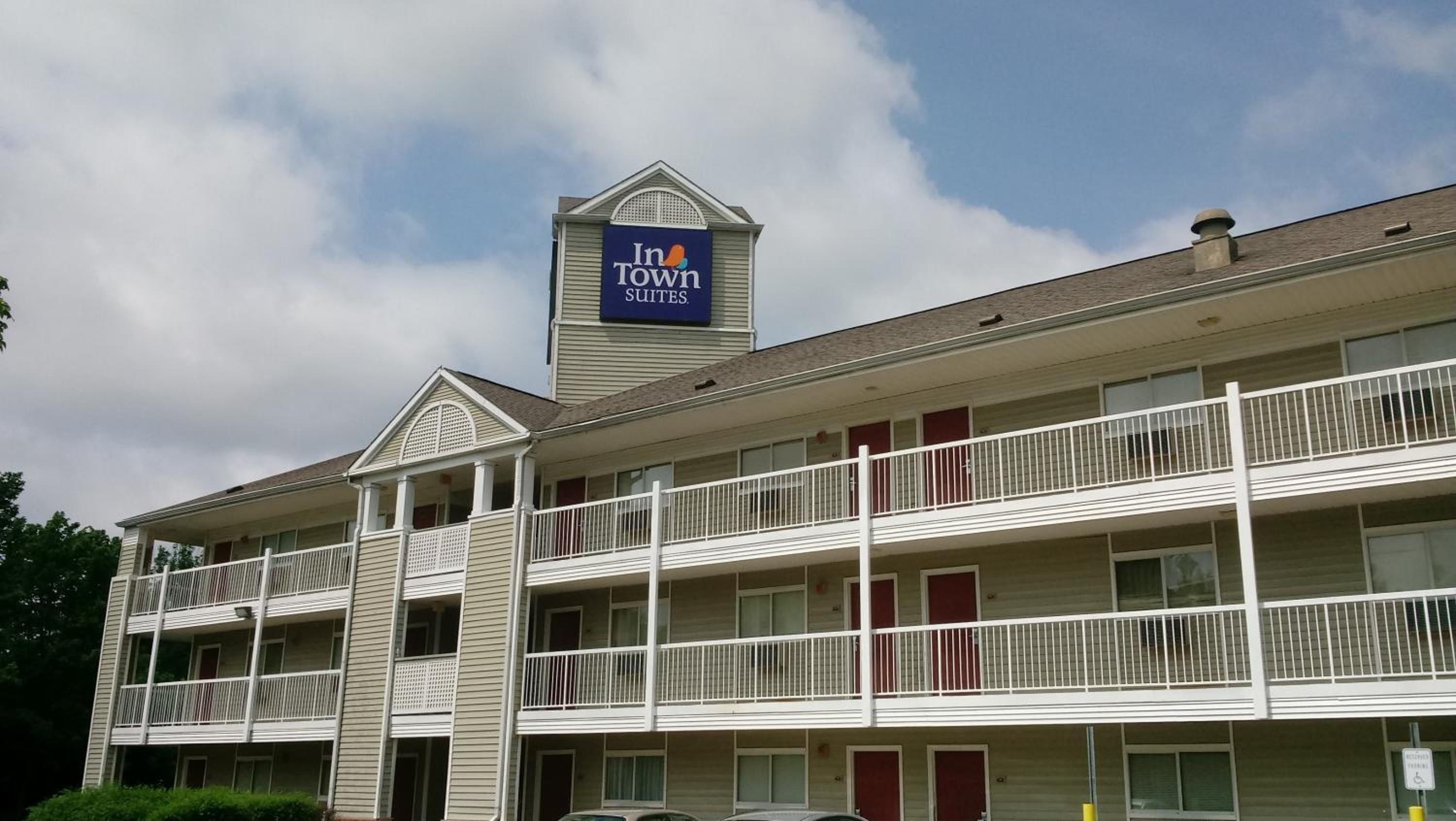 Hotel InTown Suites Extended Stay Birmingham AL - Huffman Road - Image 1