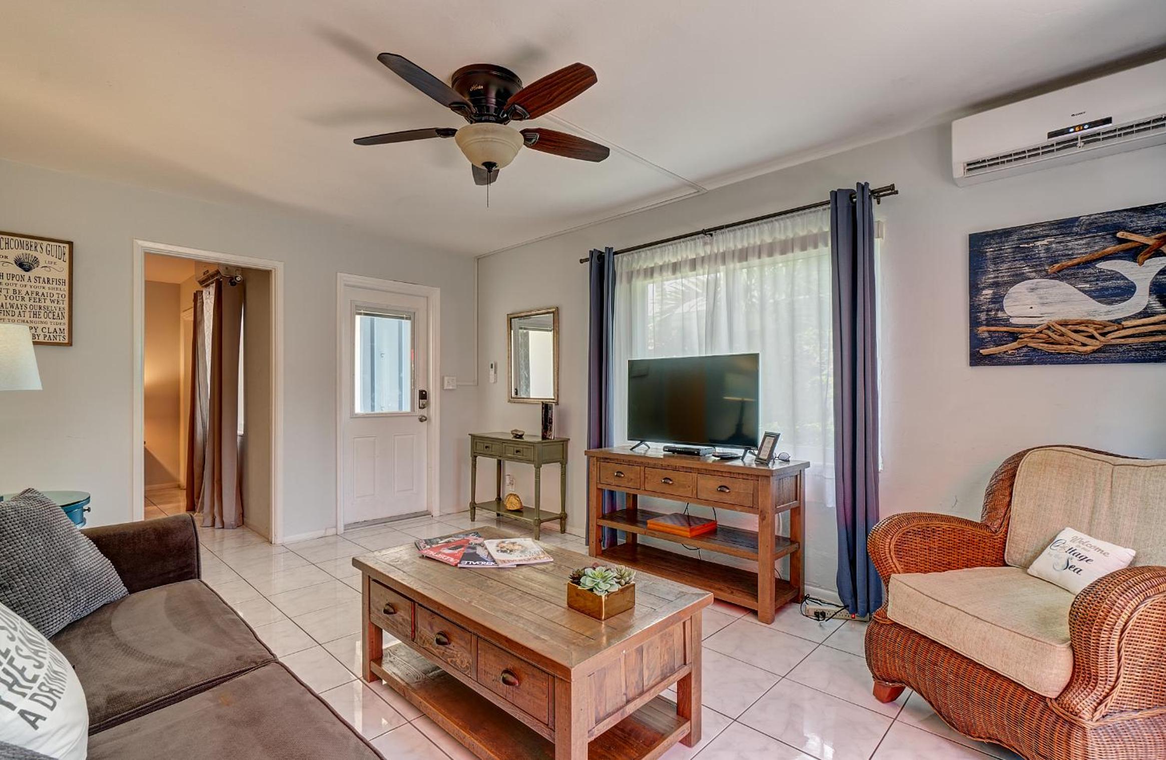 4145 By The Sea Inn & Suites