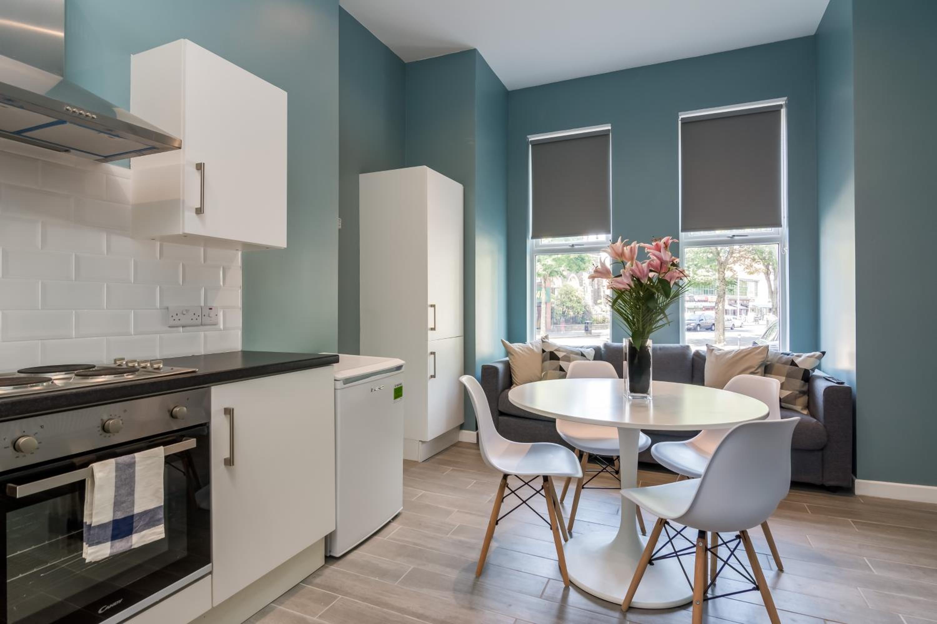 Belfast Vacations - Wellington Park Boutique Apartments - Property Image 17