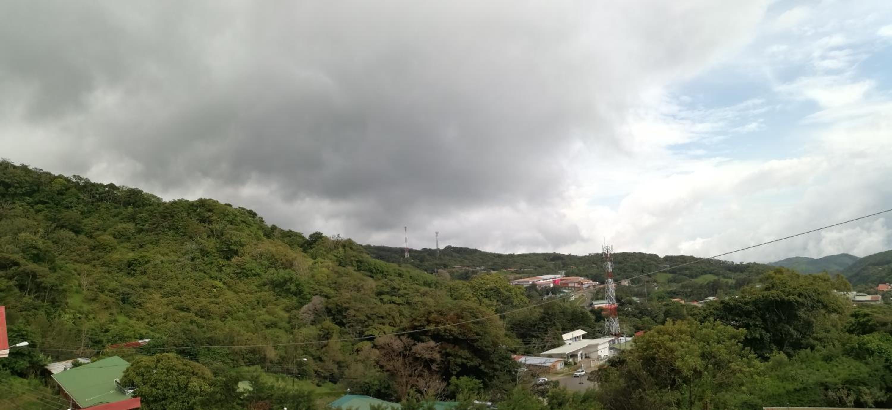 Monte Los Lirios Lodge
