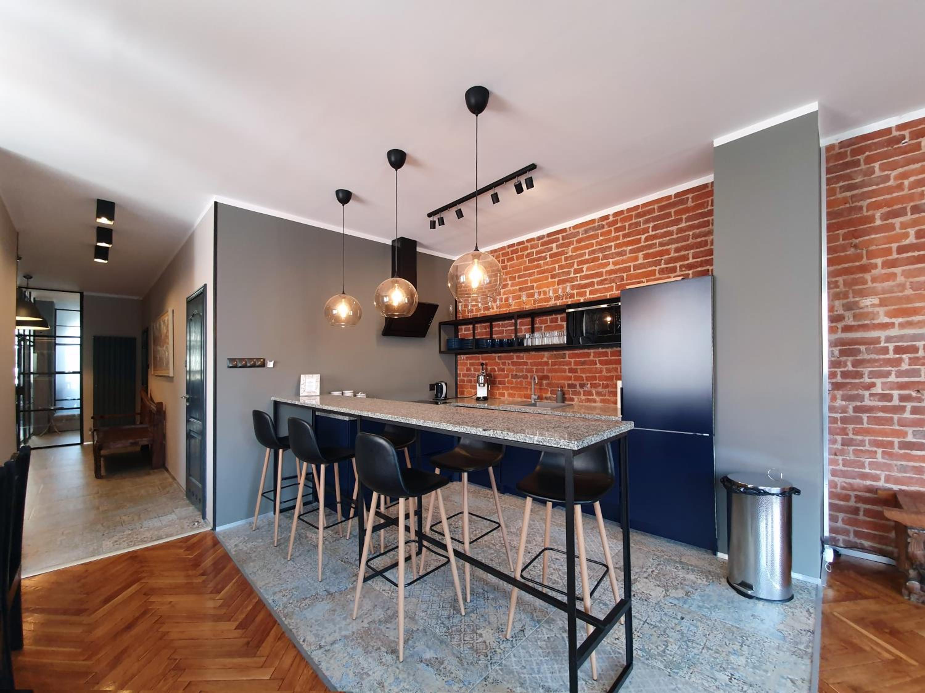Ruska61 Apart view 4