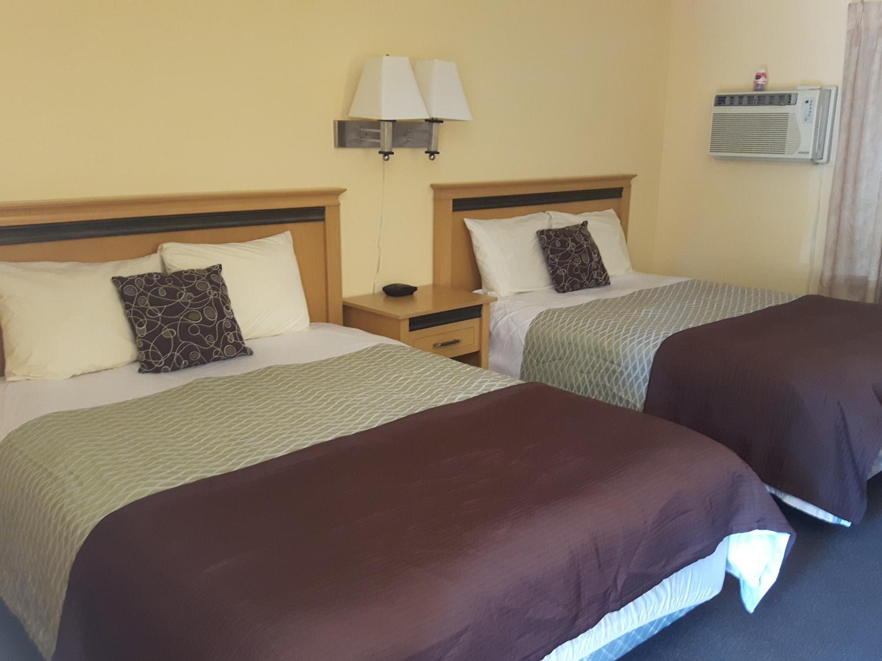 Fuller Lake Chemainus Motel