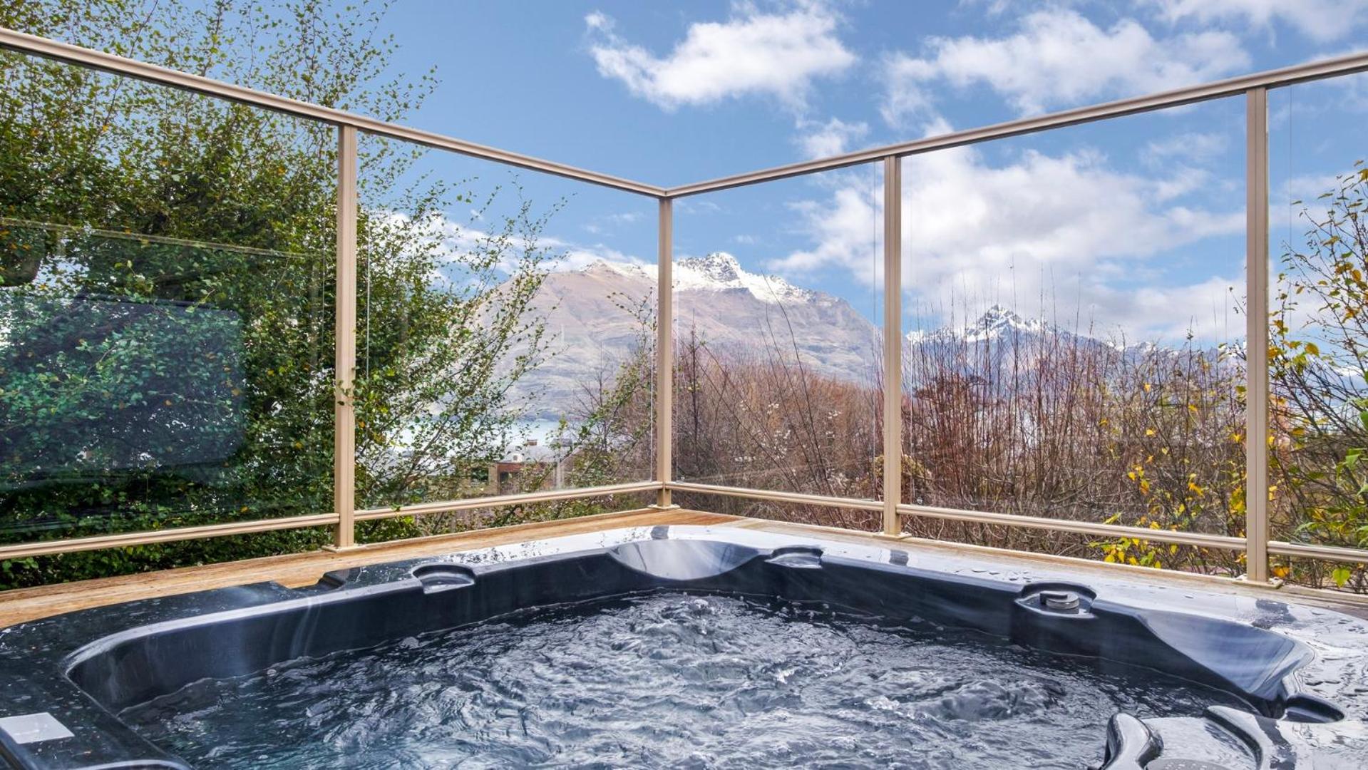 Vancouver Spa Views view 4