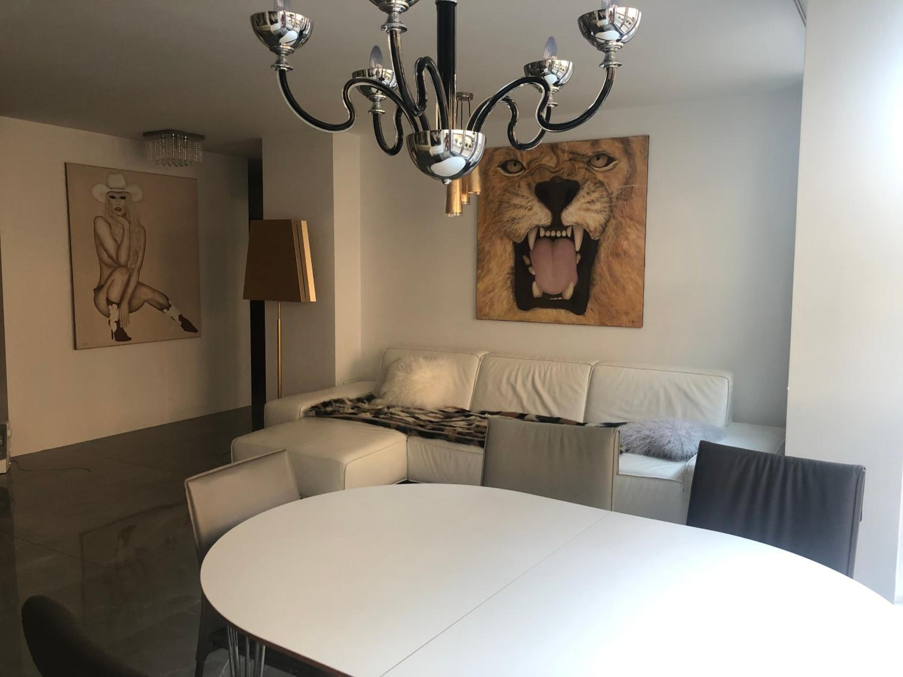 Luxurious 2 Bedroom Apartment Old City