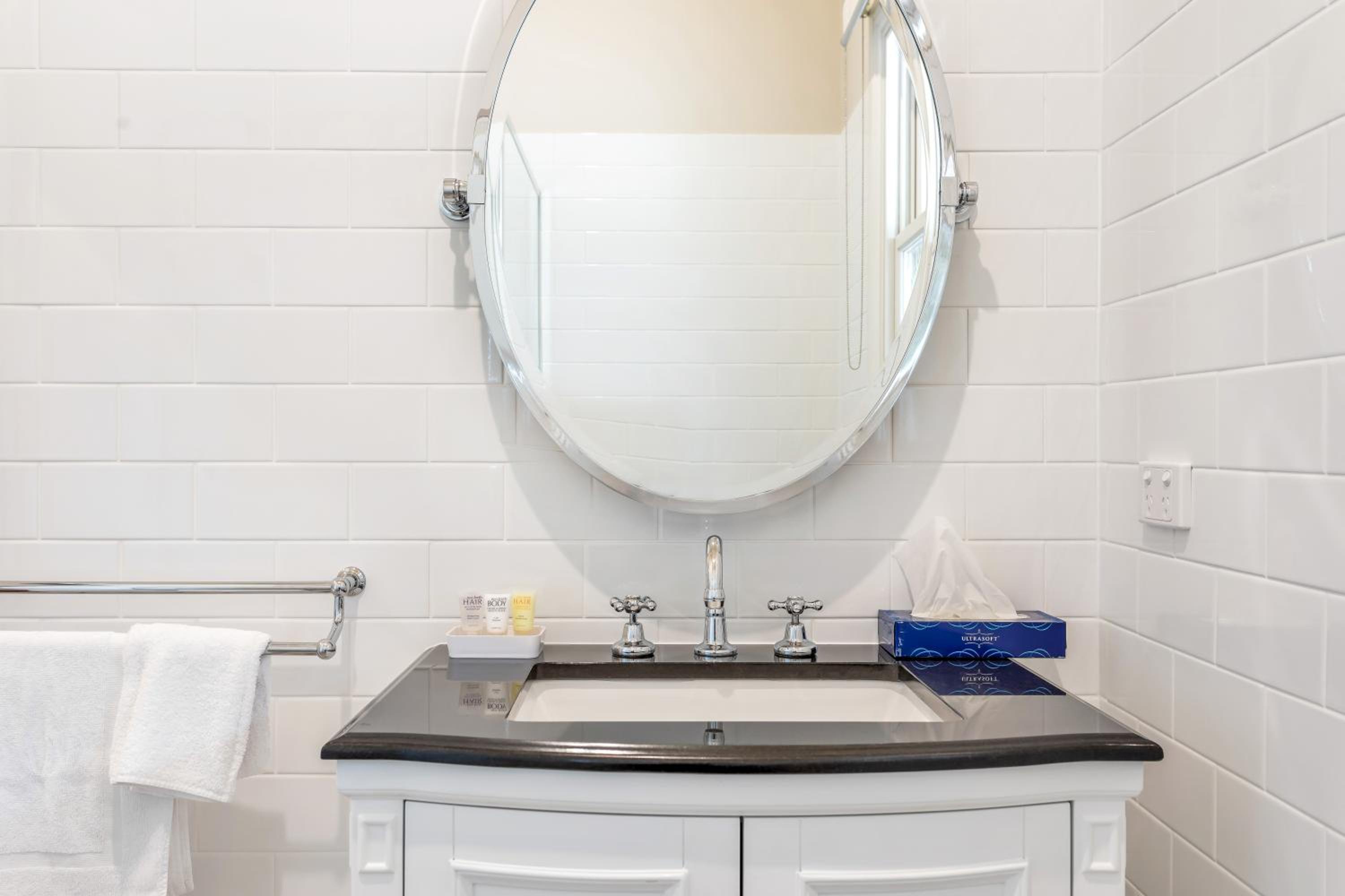 Grandview Accommodation - The Flaxley Apartments