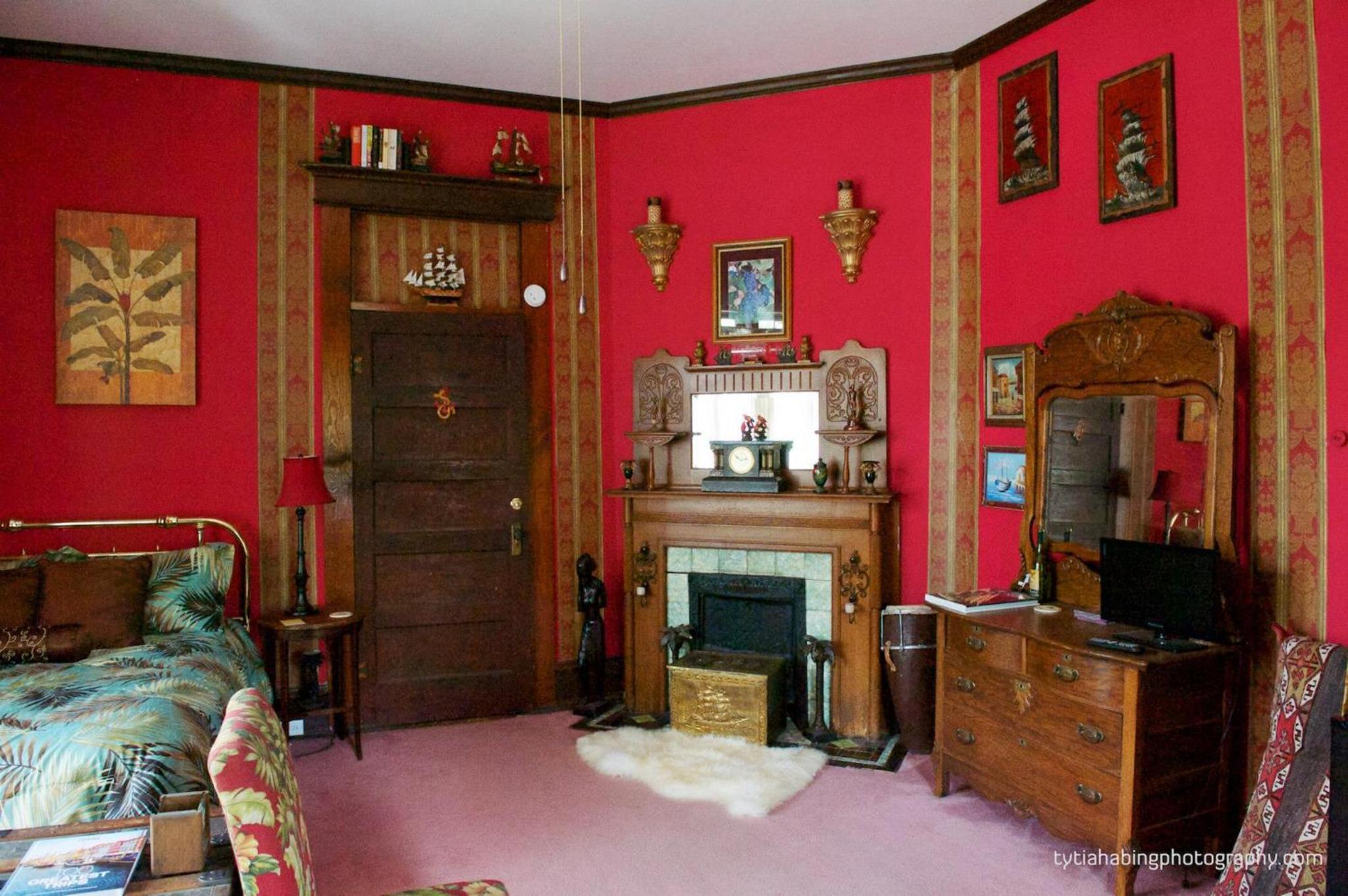 Riverview Mansion Hotel