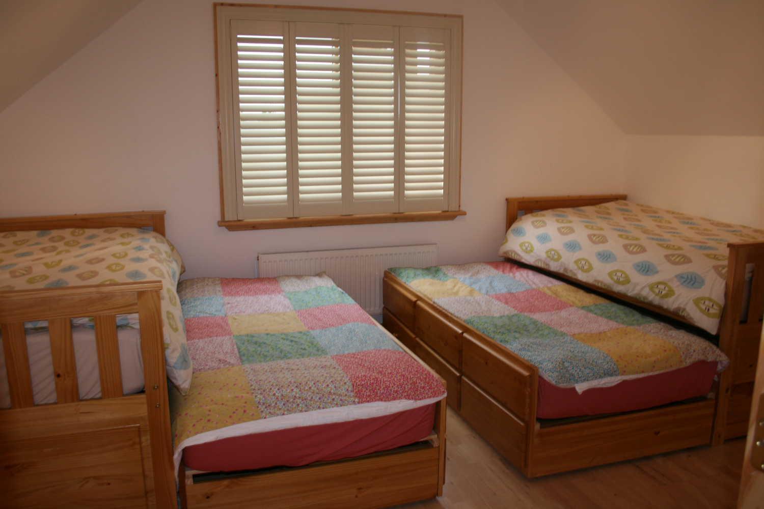 Drumcoura Lake Resort, Pet Friendly, Wifi, SKY TV, 4 Bedrooms, 2 reception rooms view 4