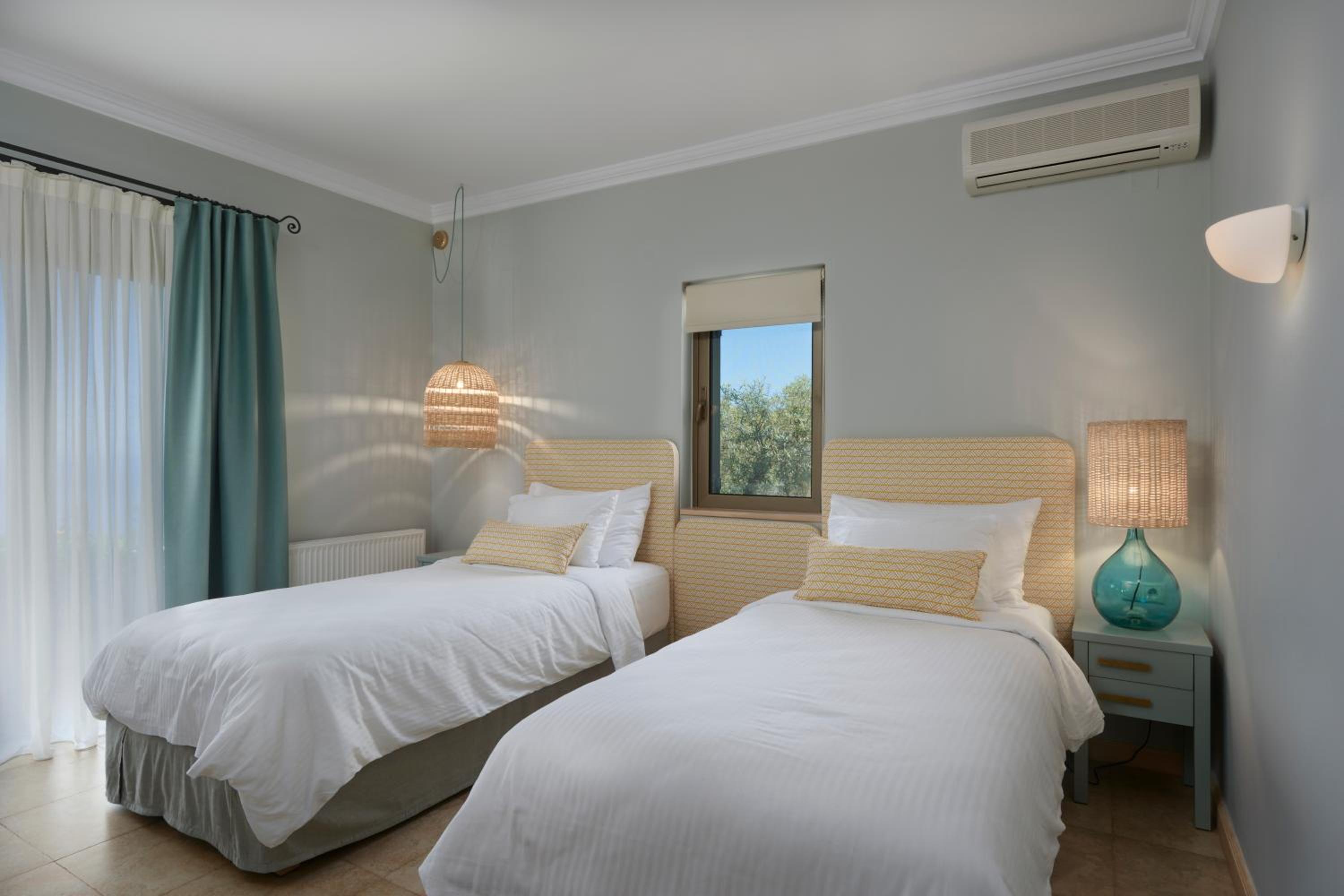 Artblue Villas