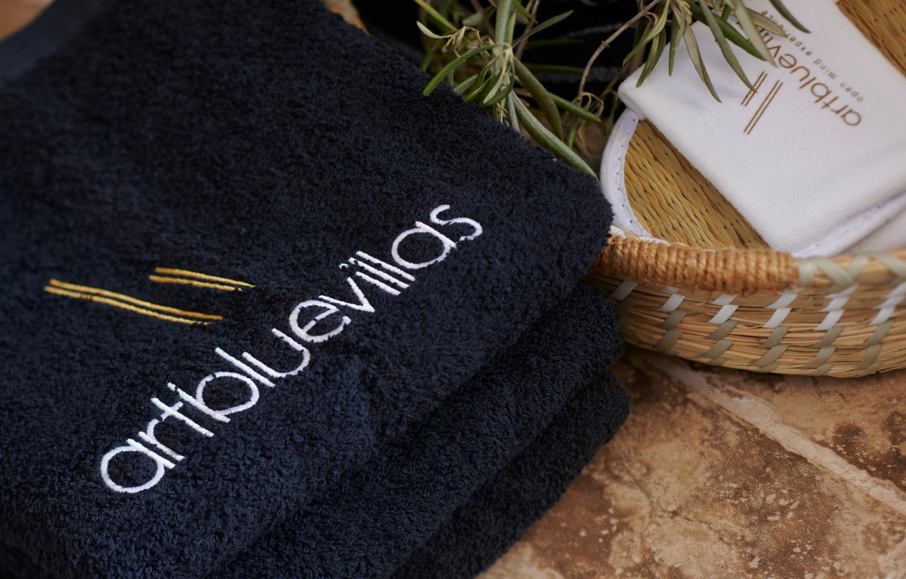 Artblue Villas