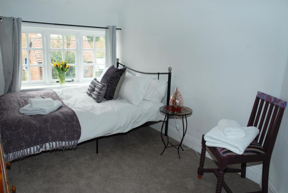 Greysfield Cottage view 3