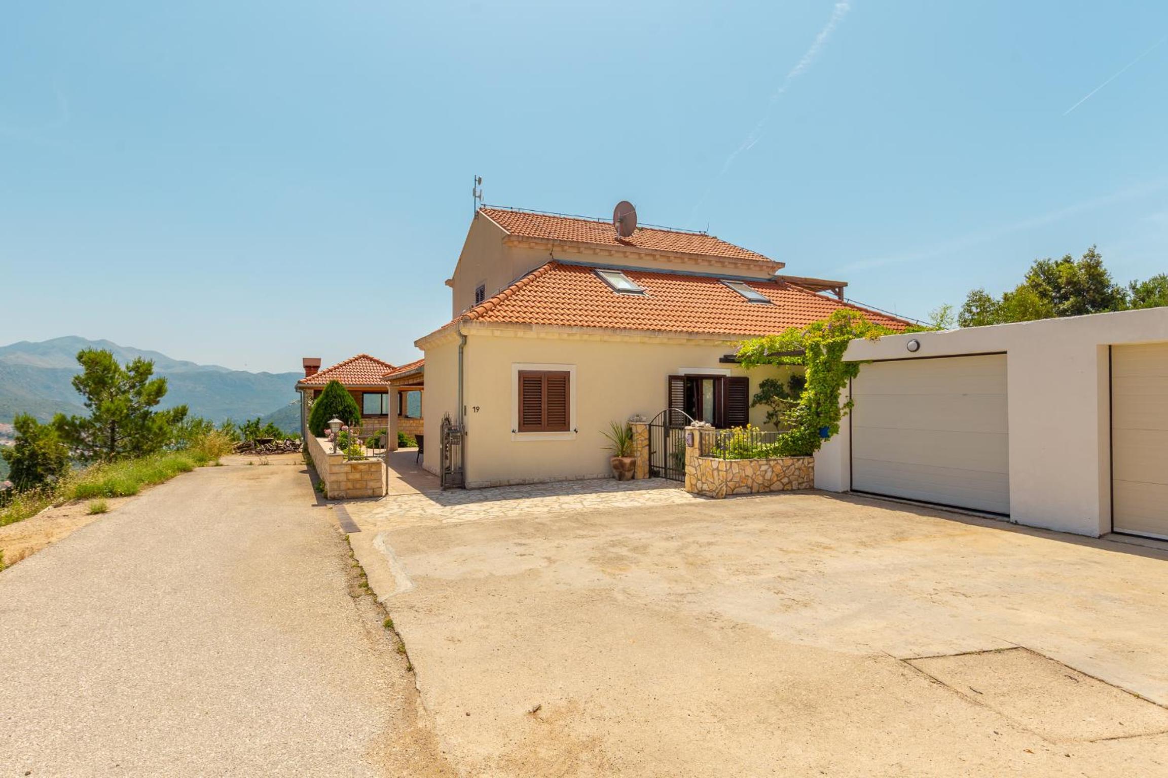 Hotel Hedera Estate, House Hedera - Image 1