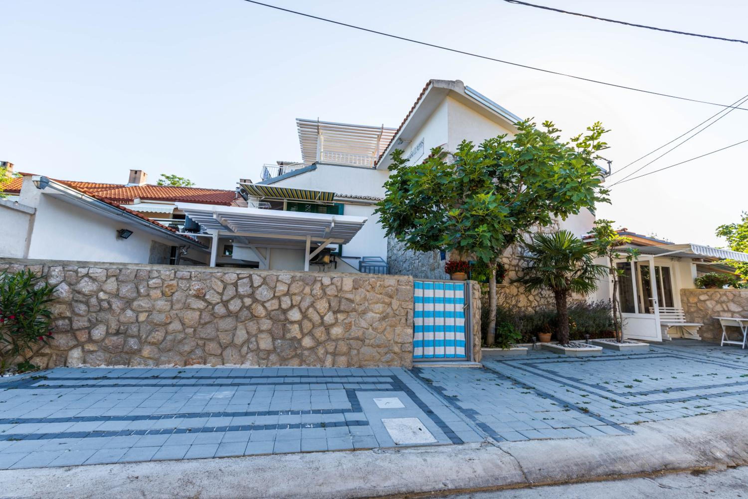 Apartments Lapis