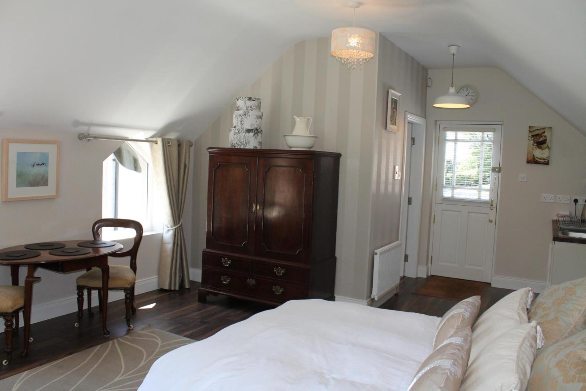 The Loft, Apple Lodge & Blossom Lodge view 2