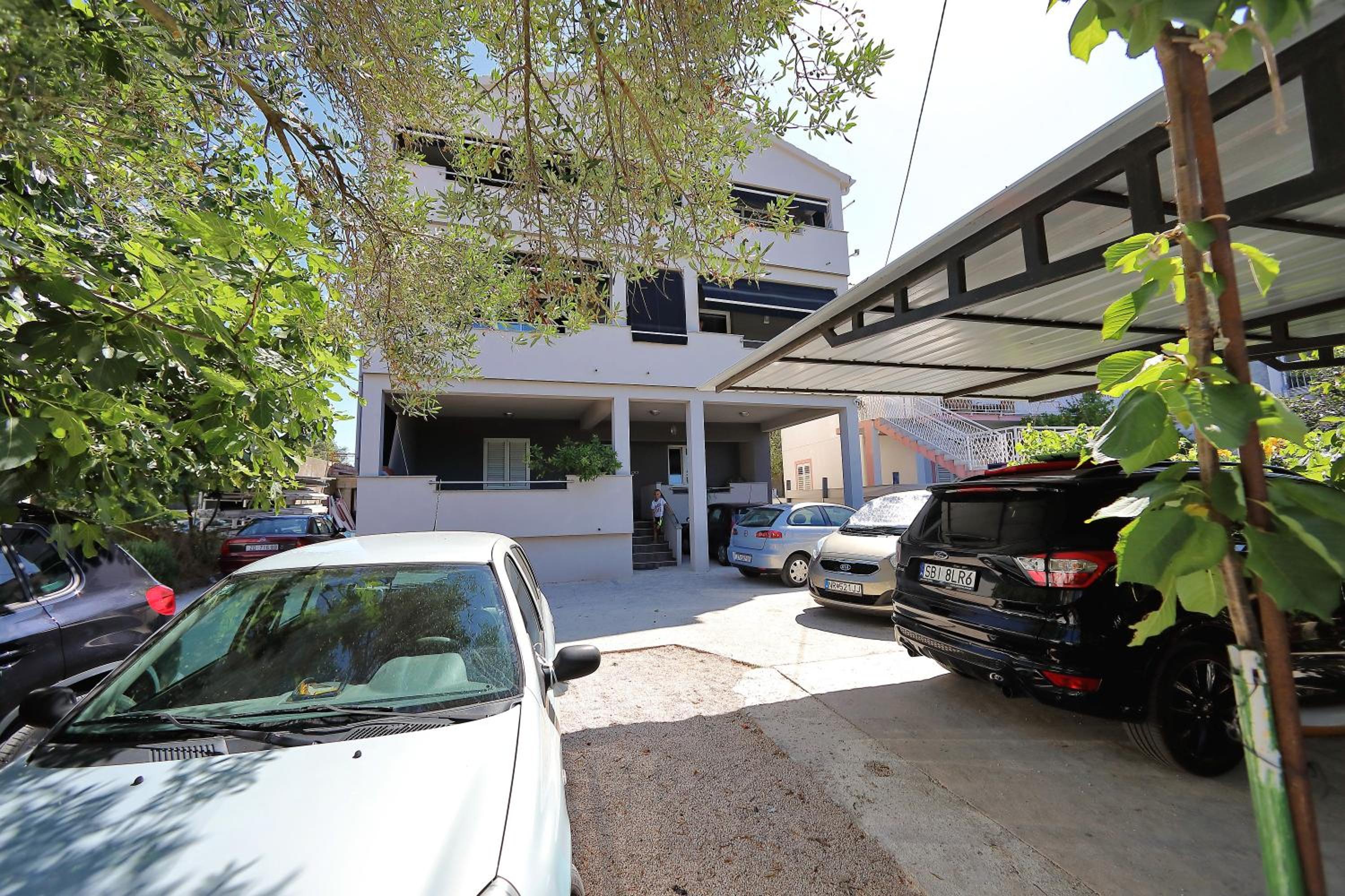 Apartments Neli