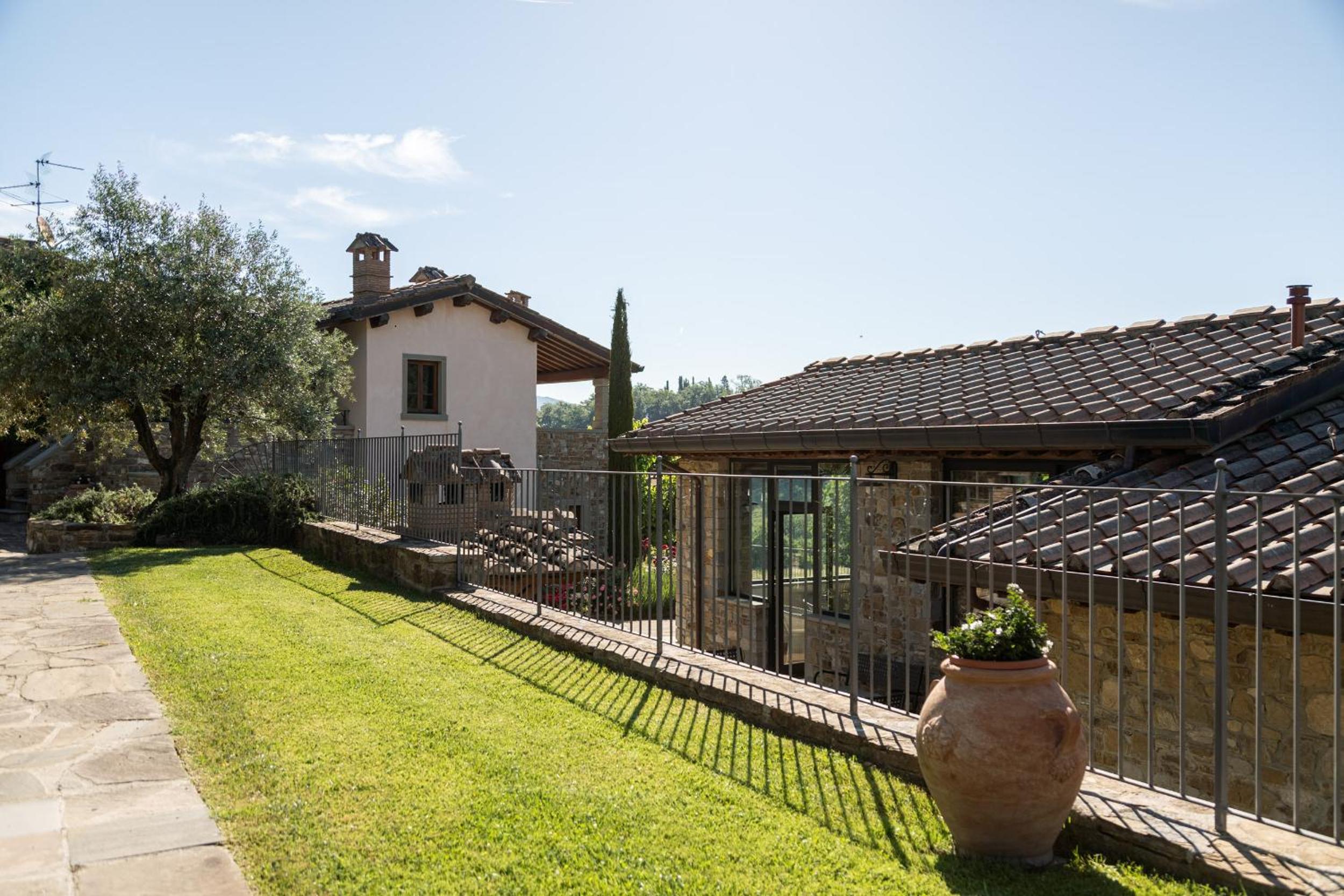 Podere Cerretino view 5