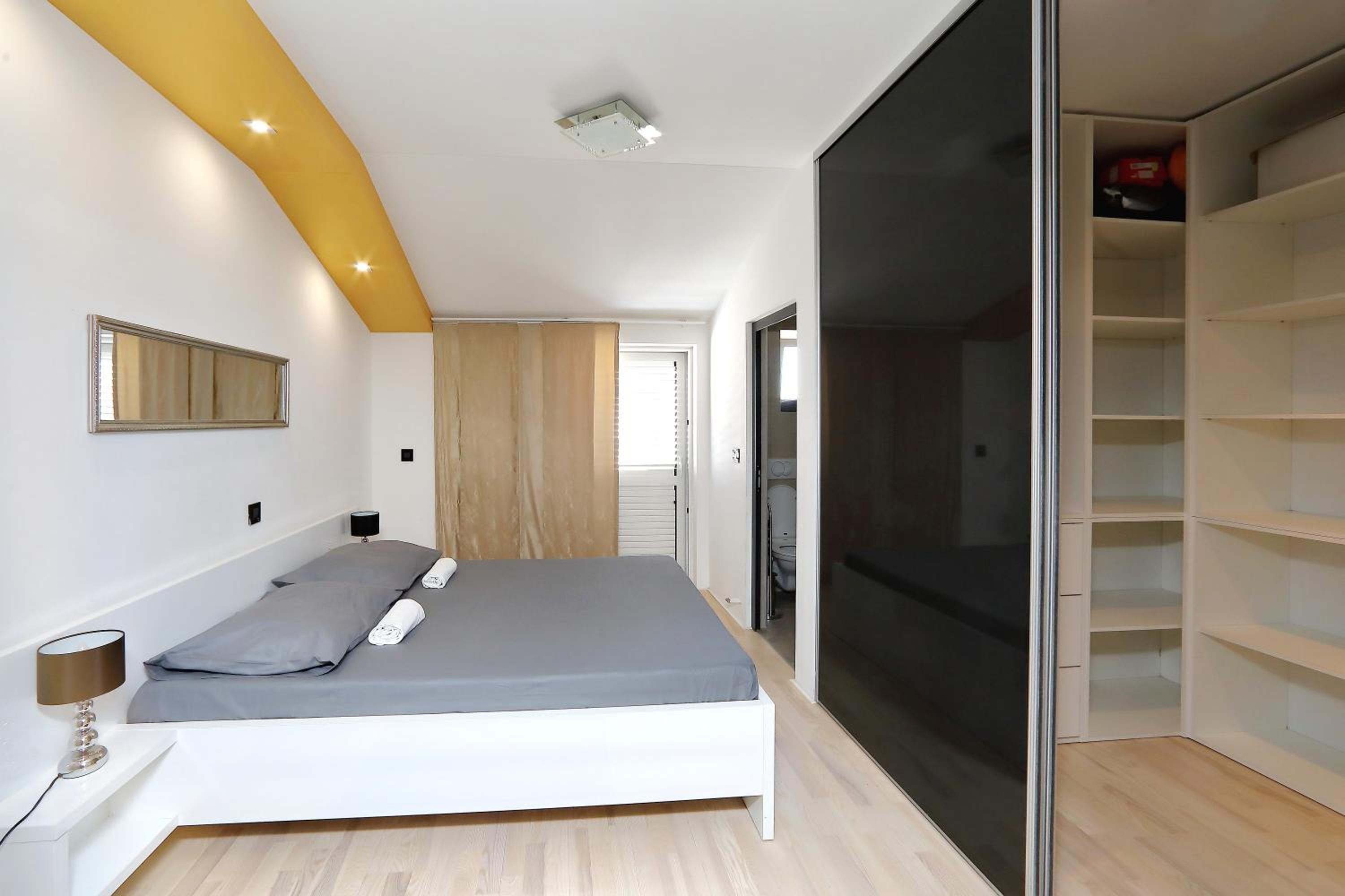 Apartments Neli