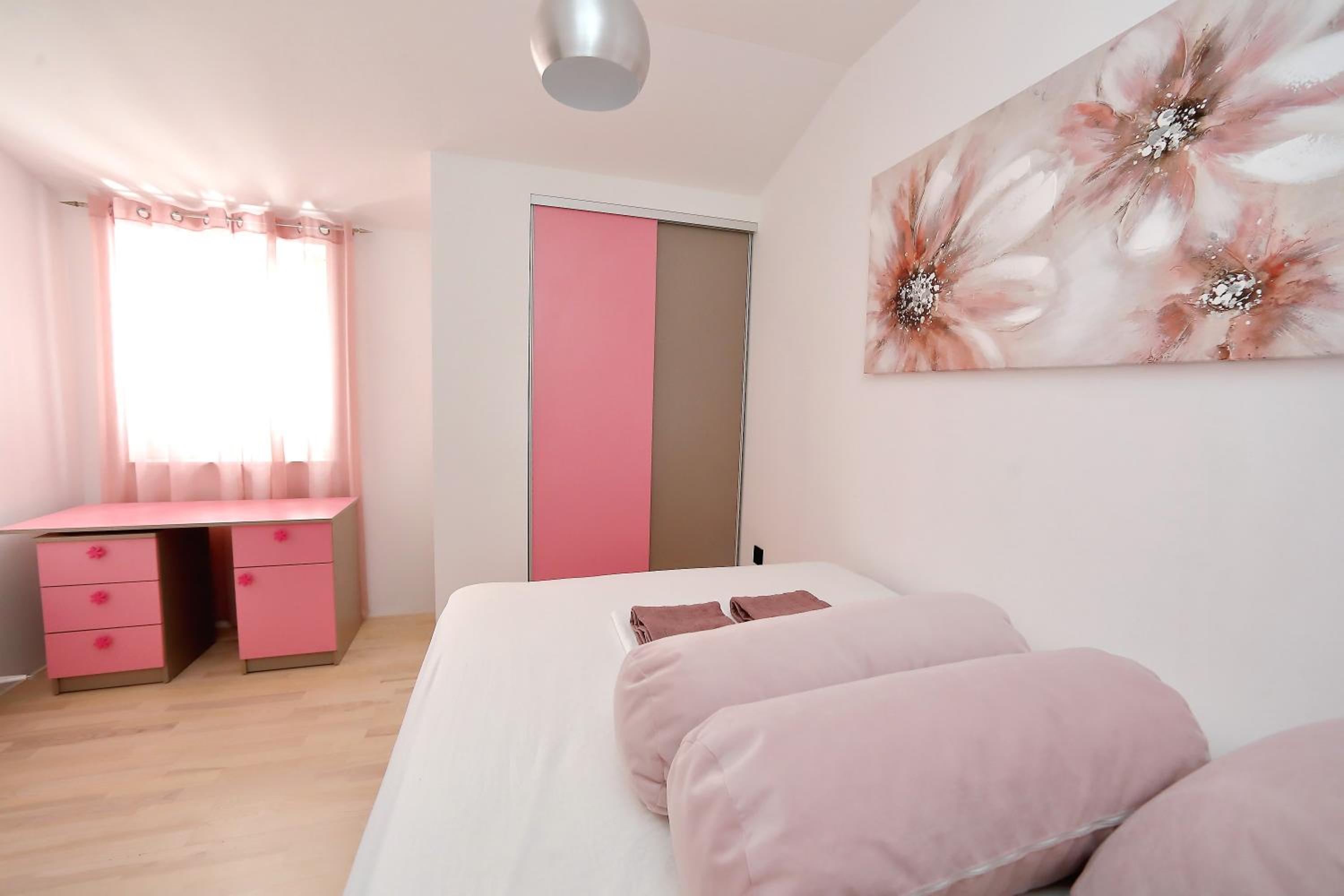 Apartments Neli
