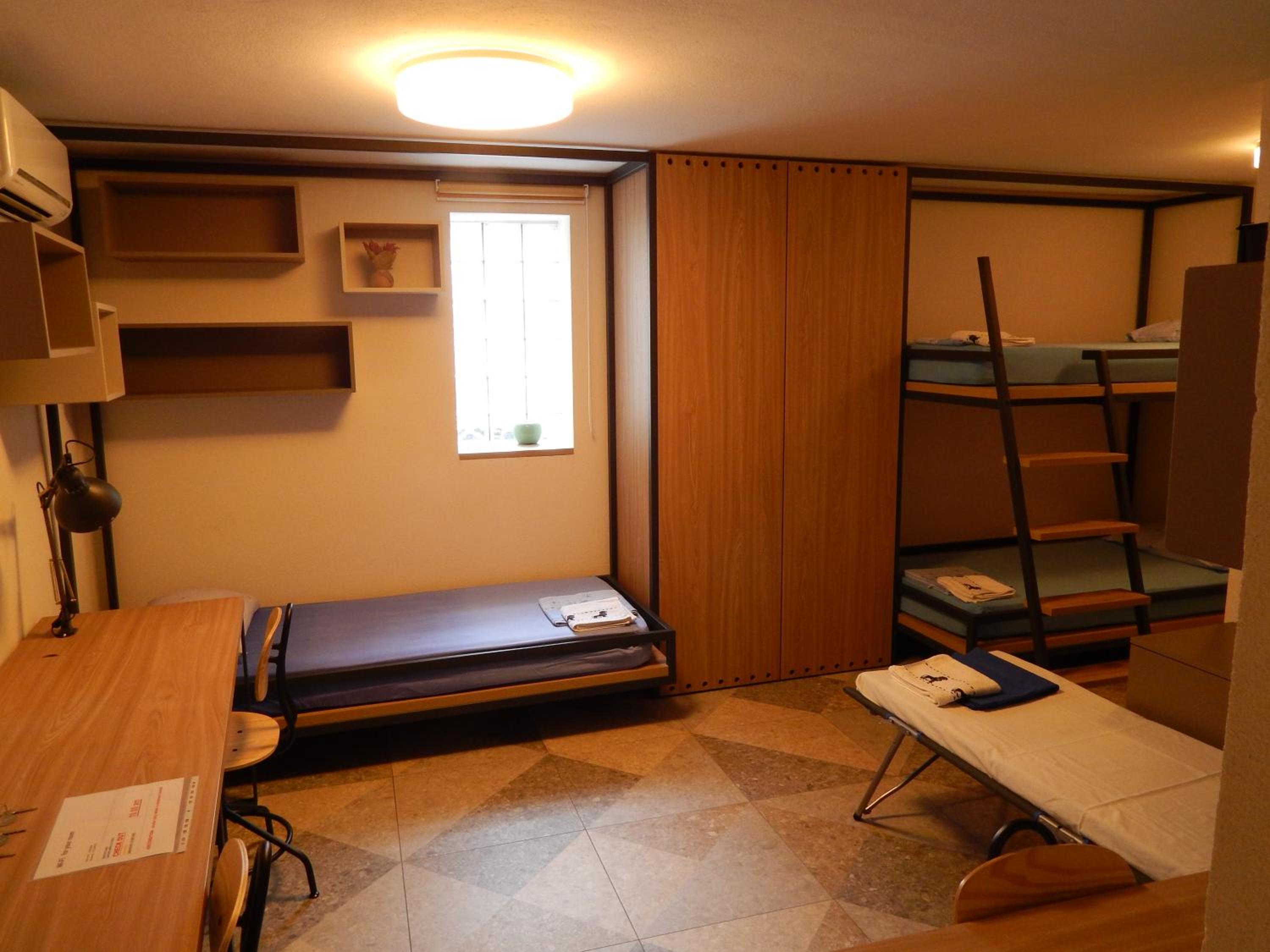 Photo 6