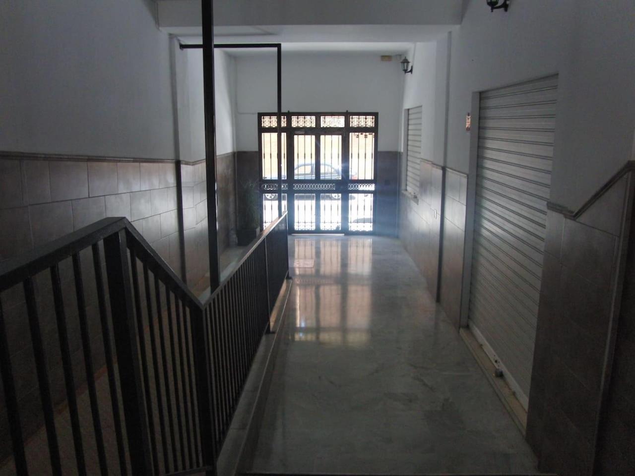 Apartamento Junto a El Corte Inglés Algeciras 3 view 2