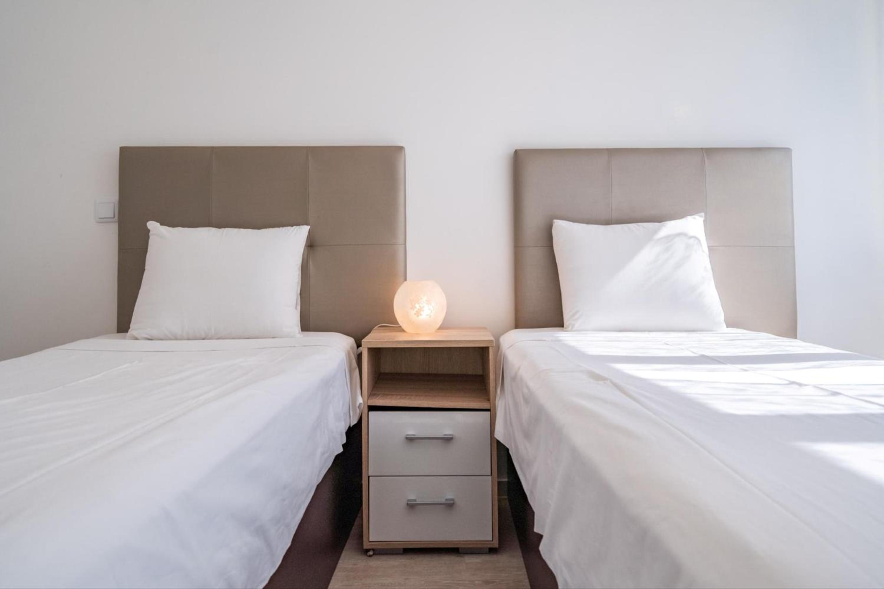 Akicity Lisboa Pearl II