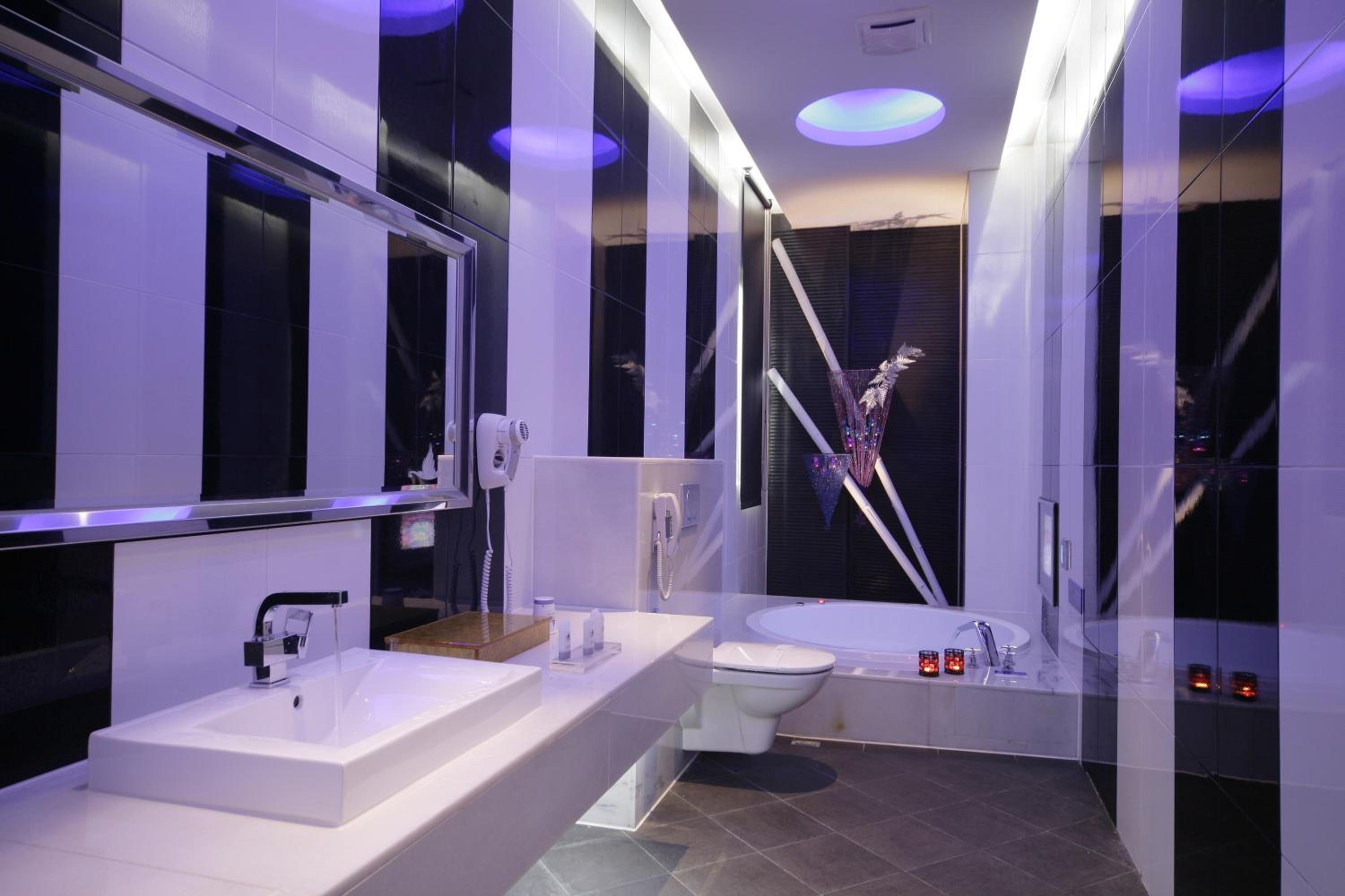 Dubai Villa Motel