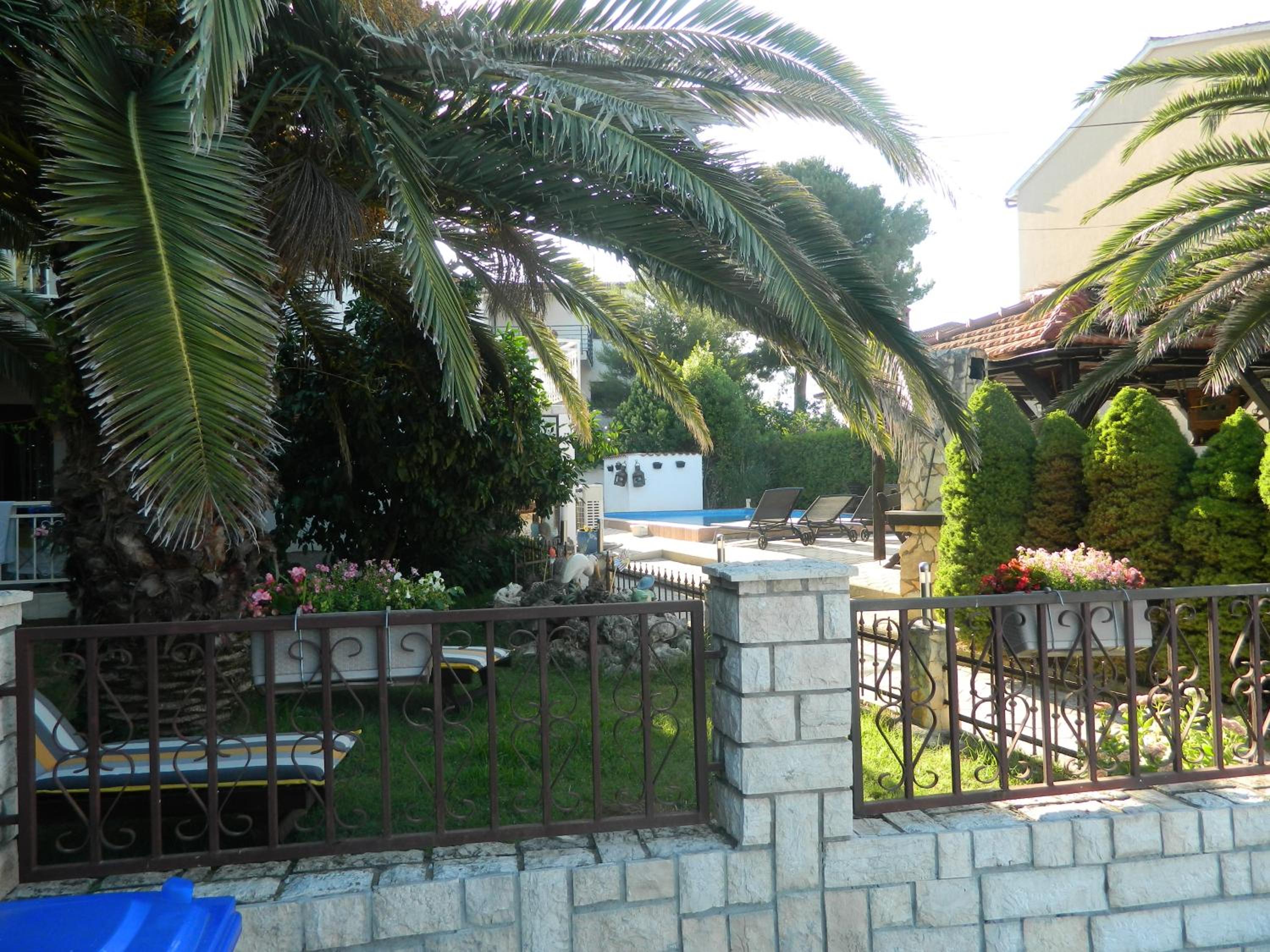 Photo 42