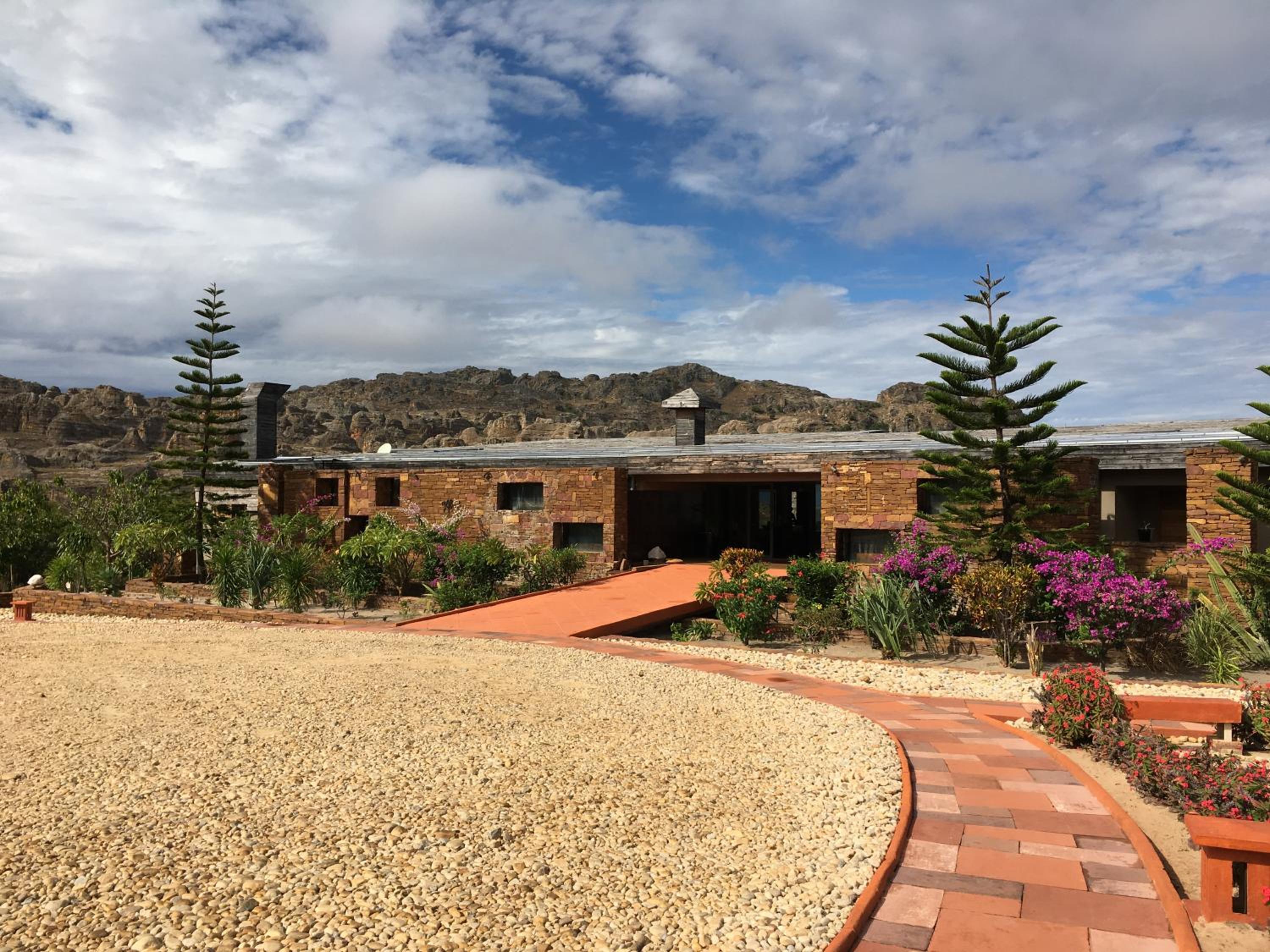 Isalo Rock Lodge view 2