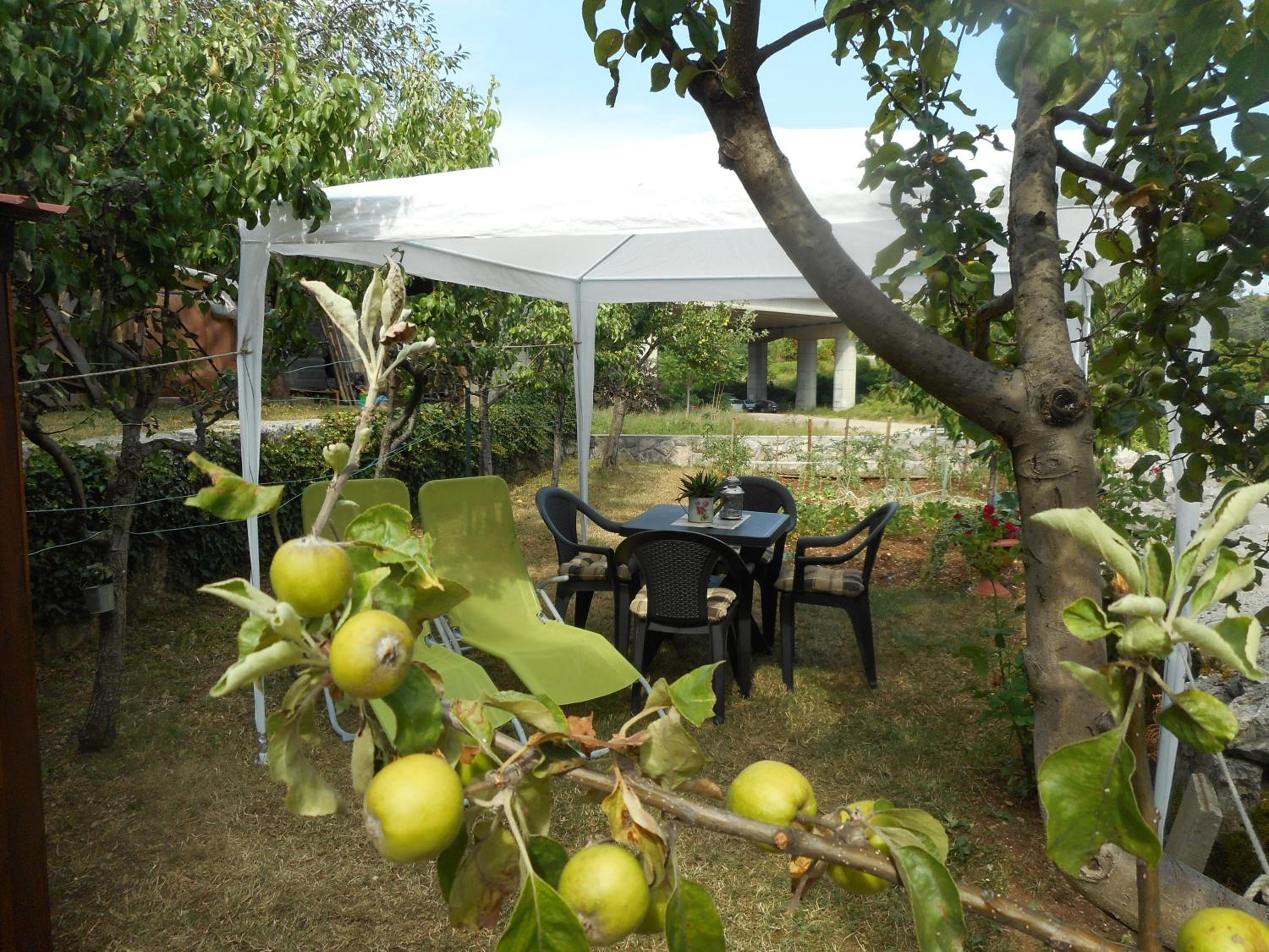 Apartman Sara view 3