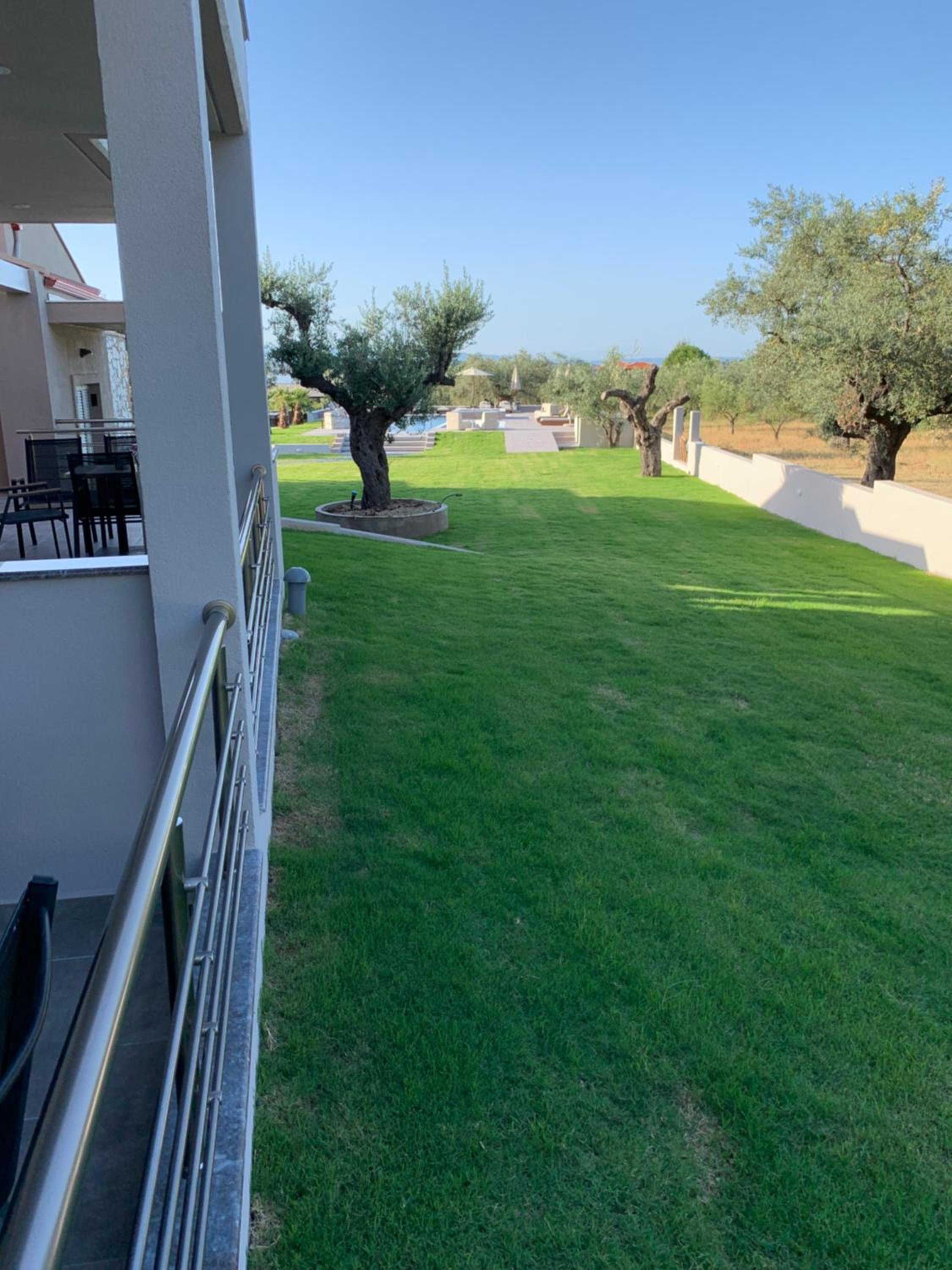 Castella Apartments