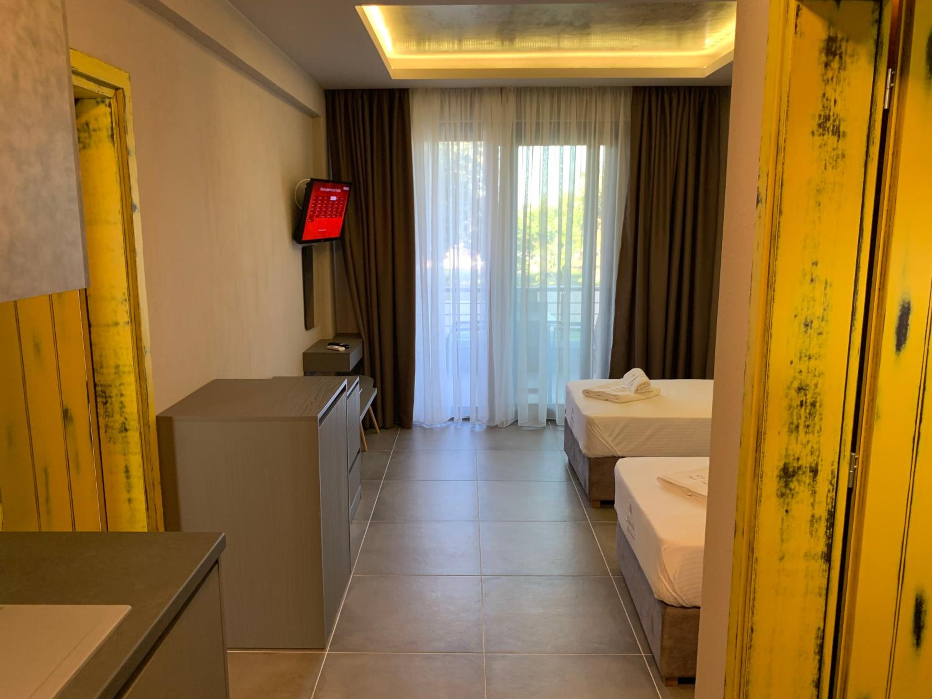 Castella Apartments