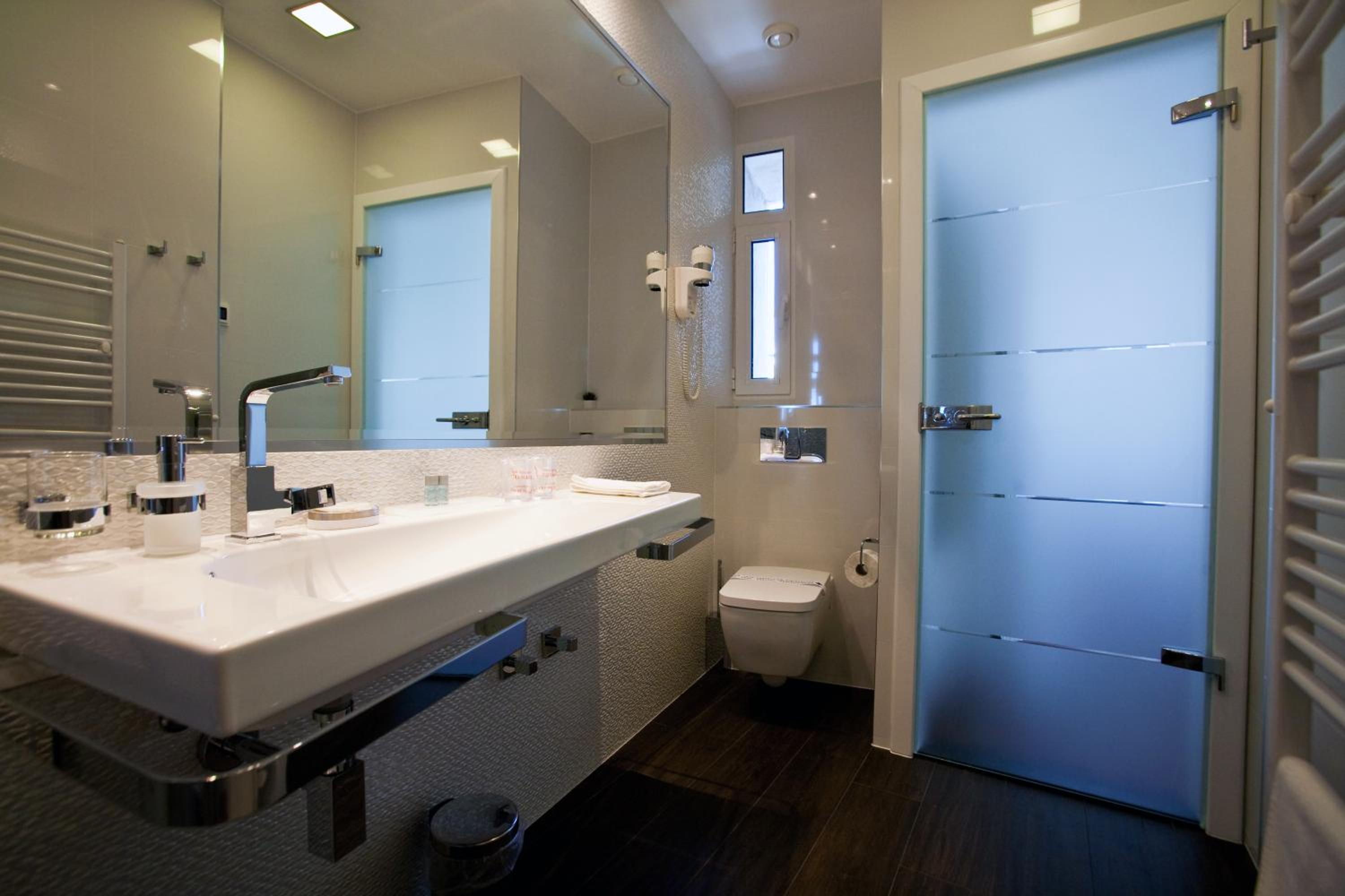 Speruna Luxury Inn