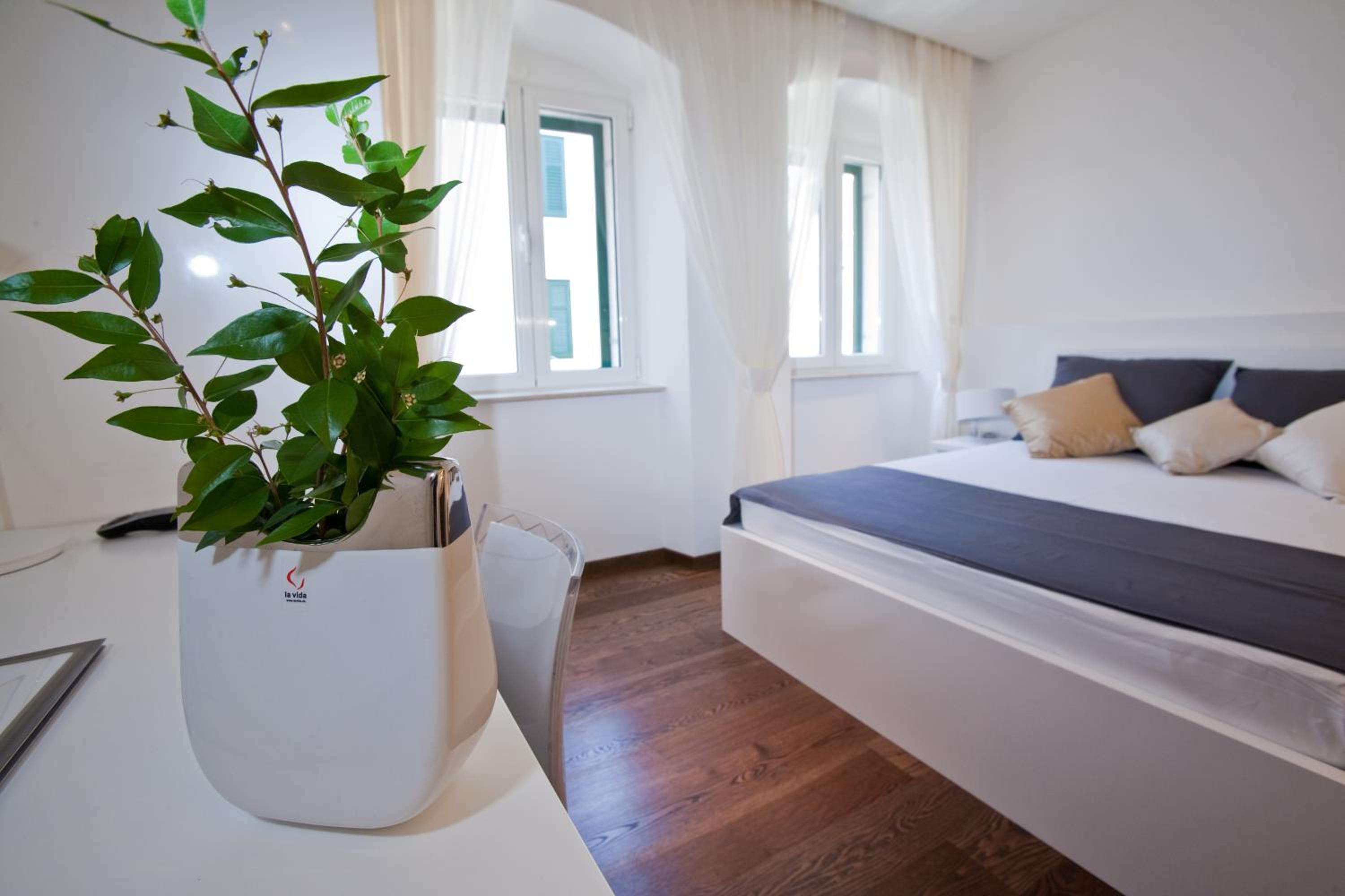 Speruna Luxury Inn