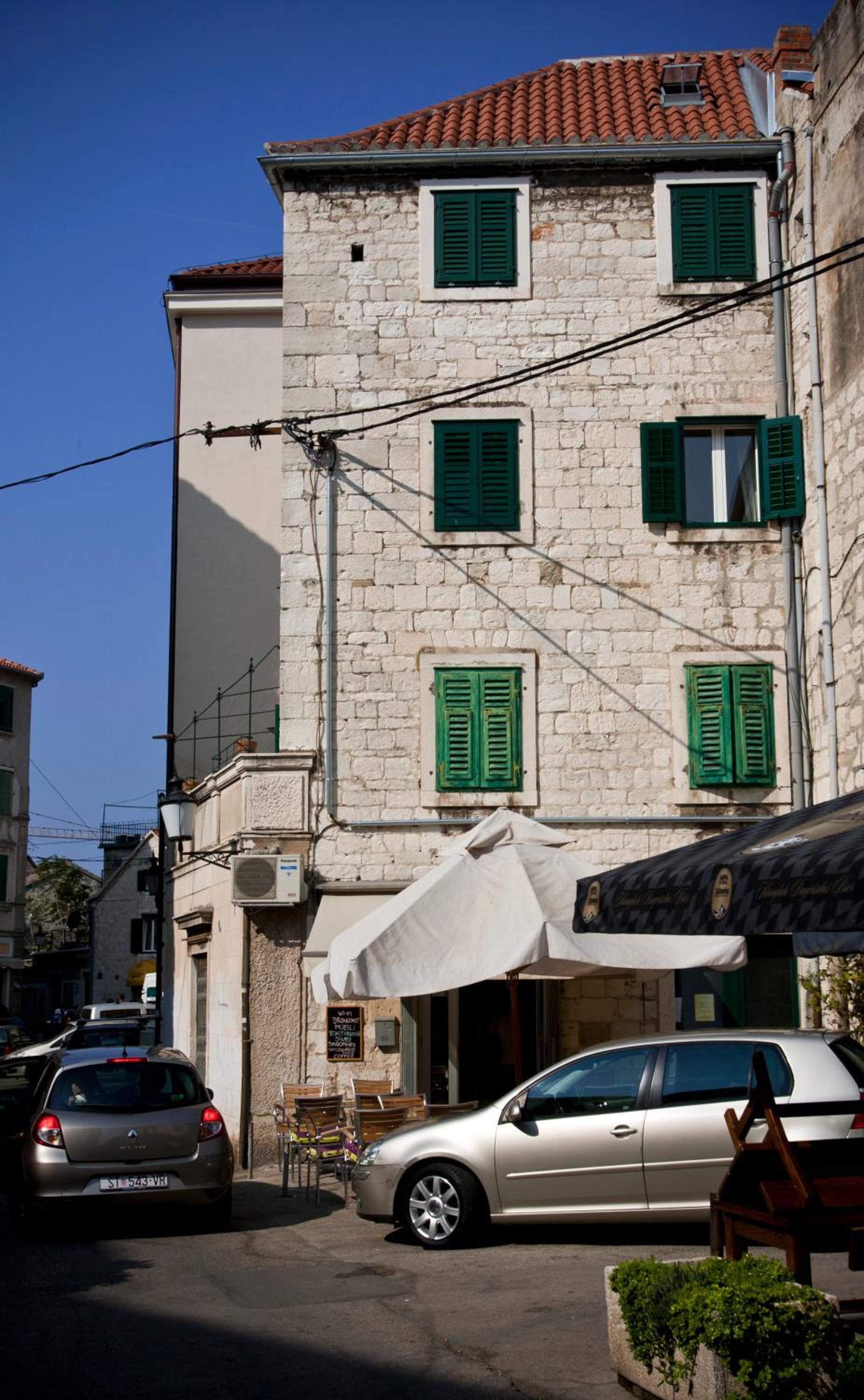 Speruna Luxury Inn