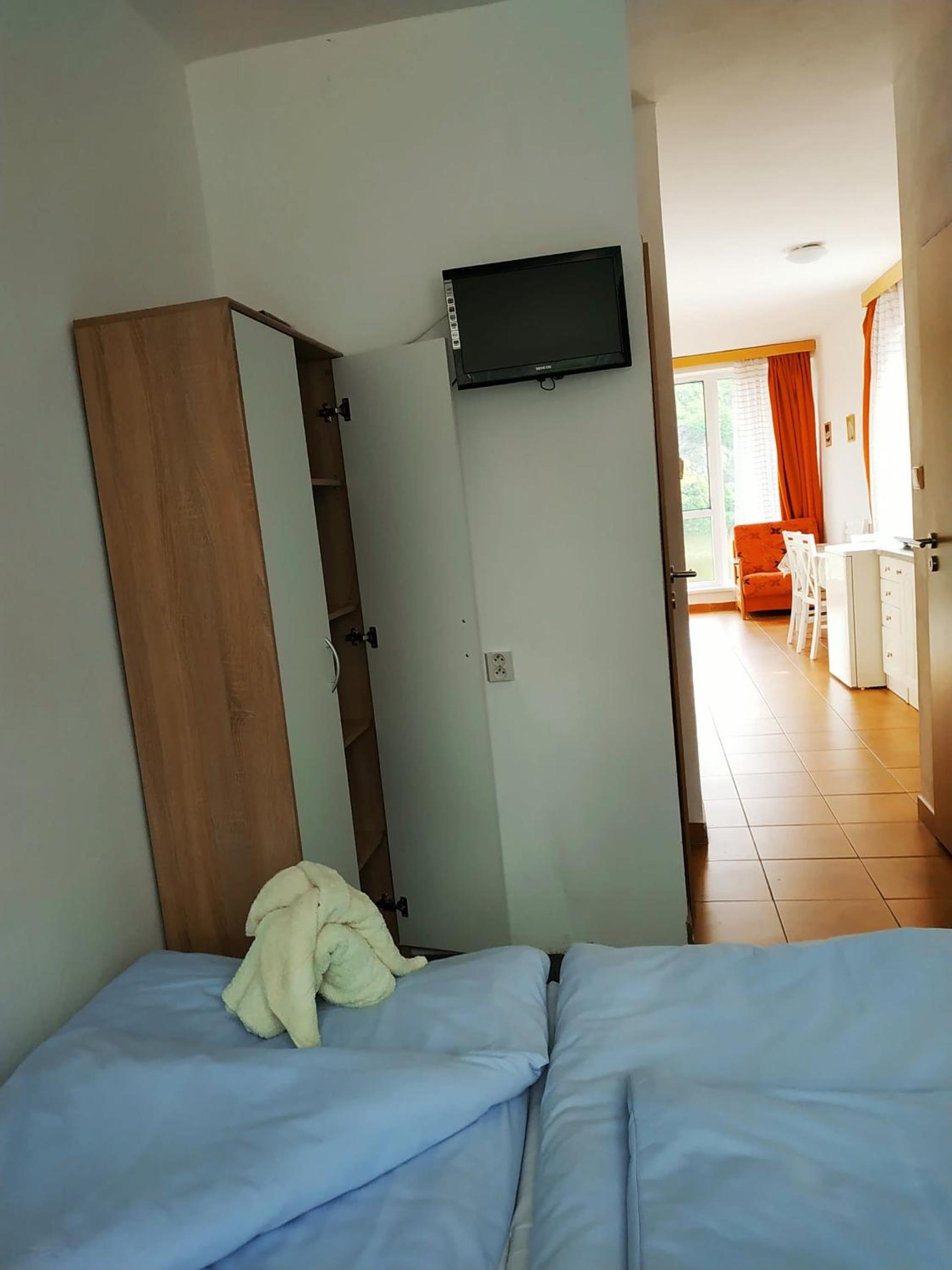 Pod hradem Cornštejn