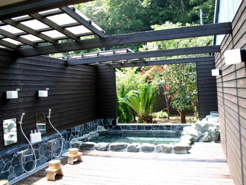 Gallery Court Ofa Atu