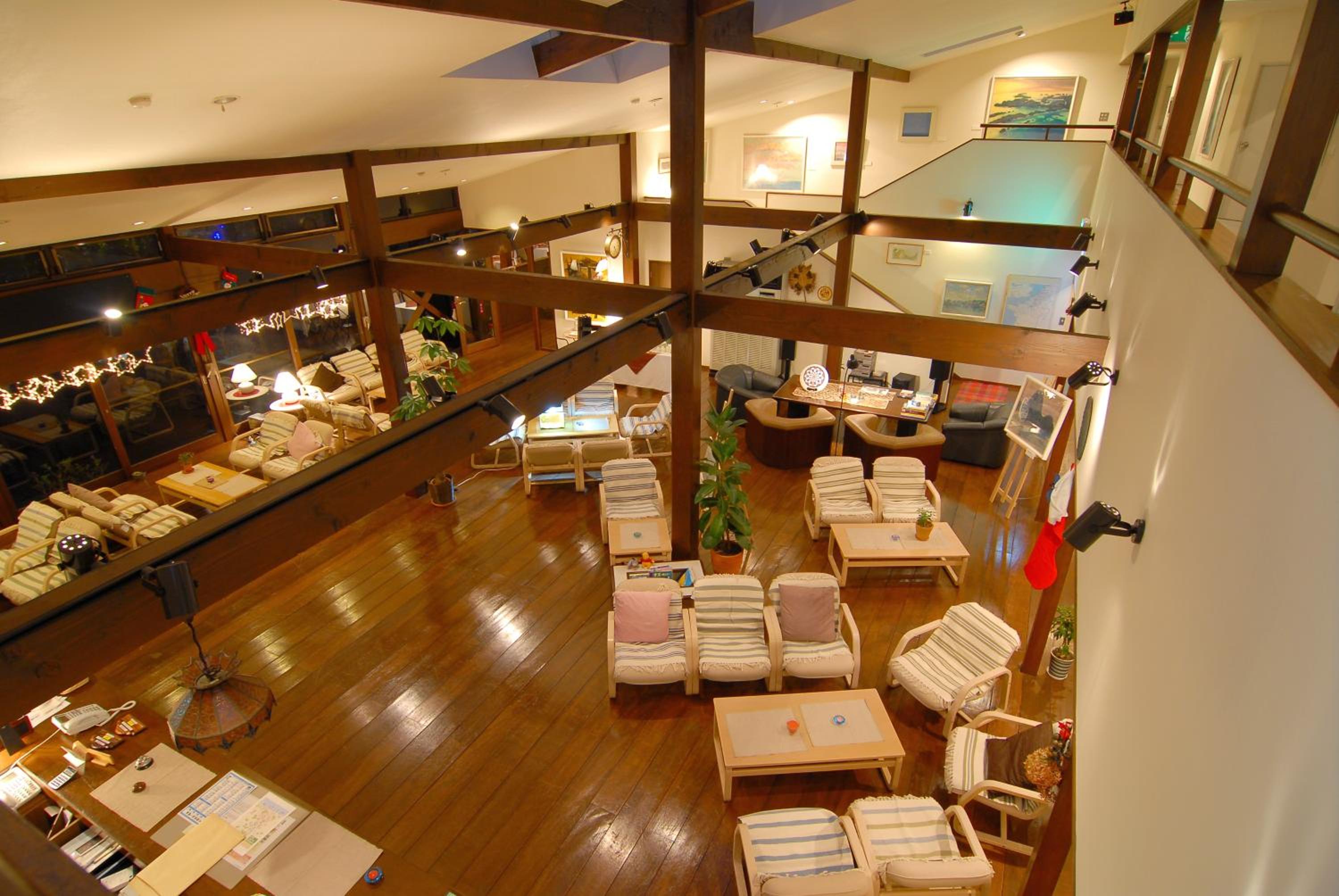 Gallery Court Ofa Atu