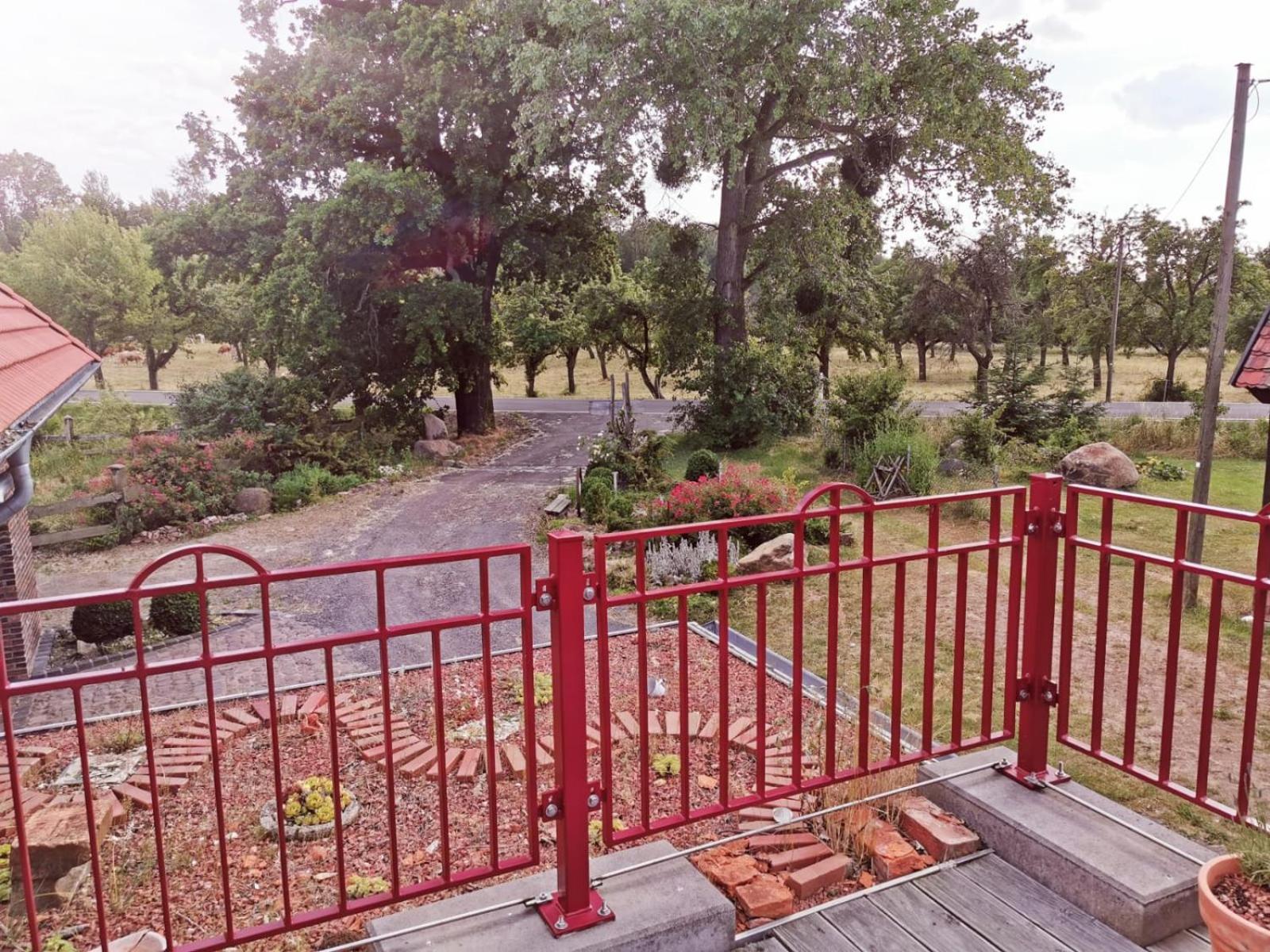 Ziegeleihof inmitten von Wiesen und Wäldern view 3