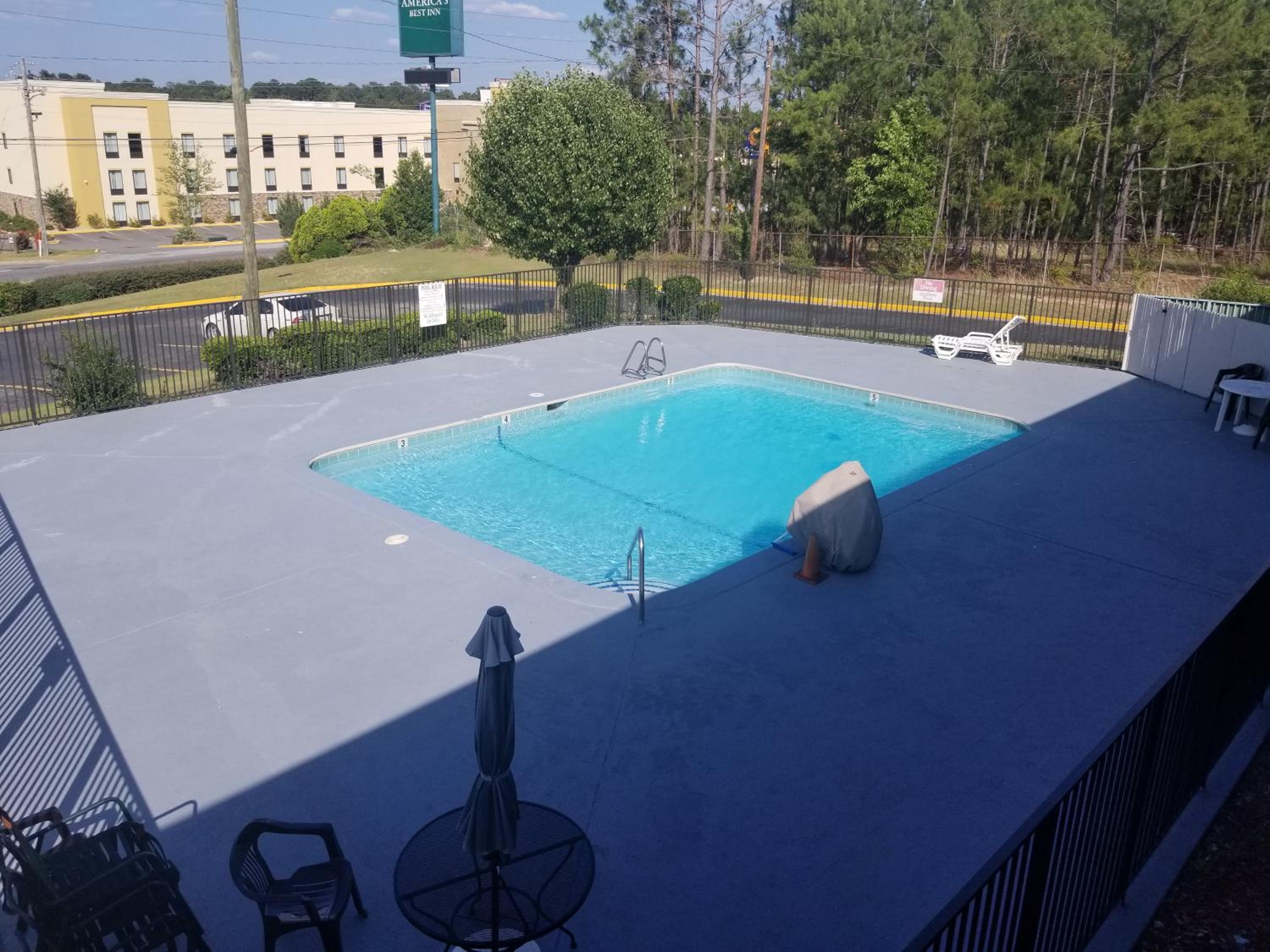 Macon Vacations - America's Best Inn - Macon - Property Image 25