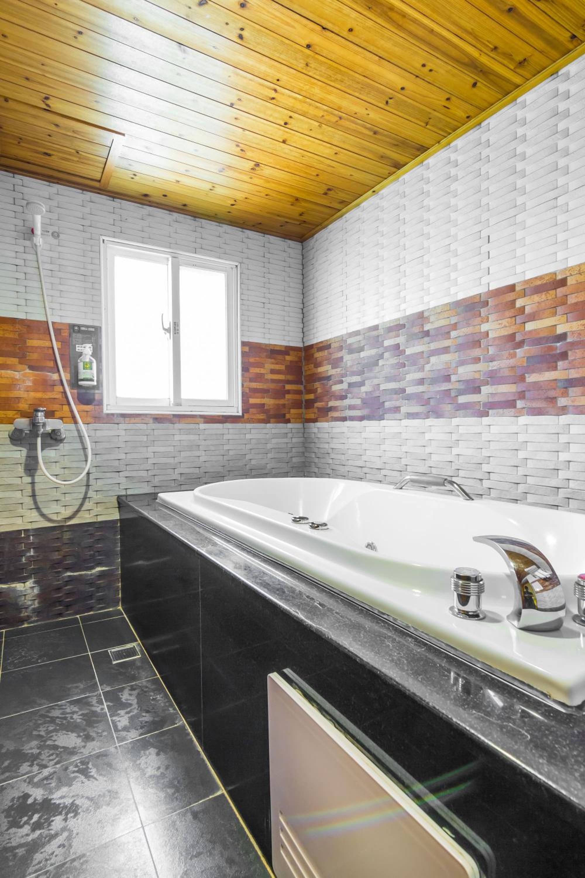 Kenting Maya-House B&B