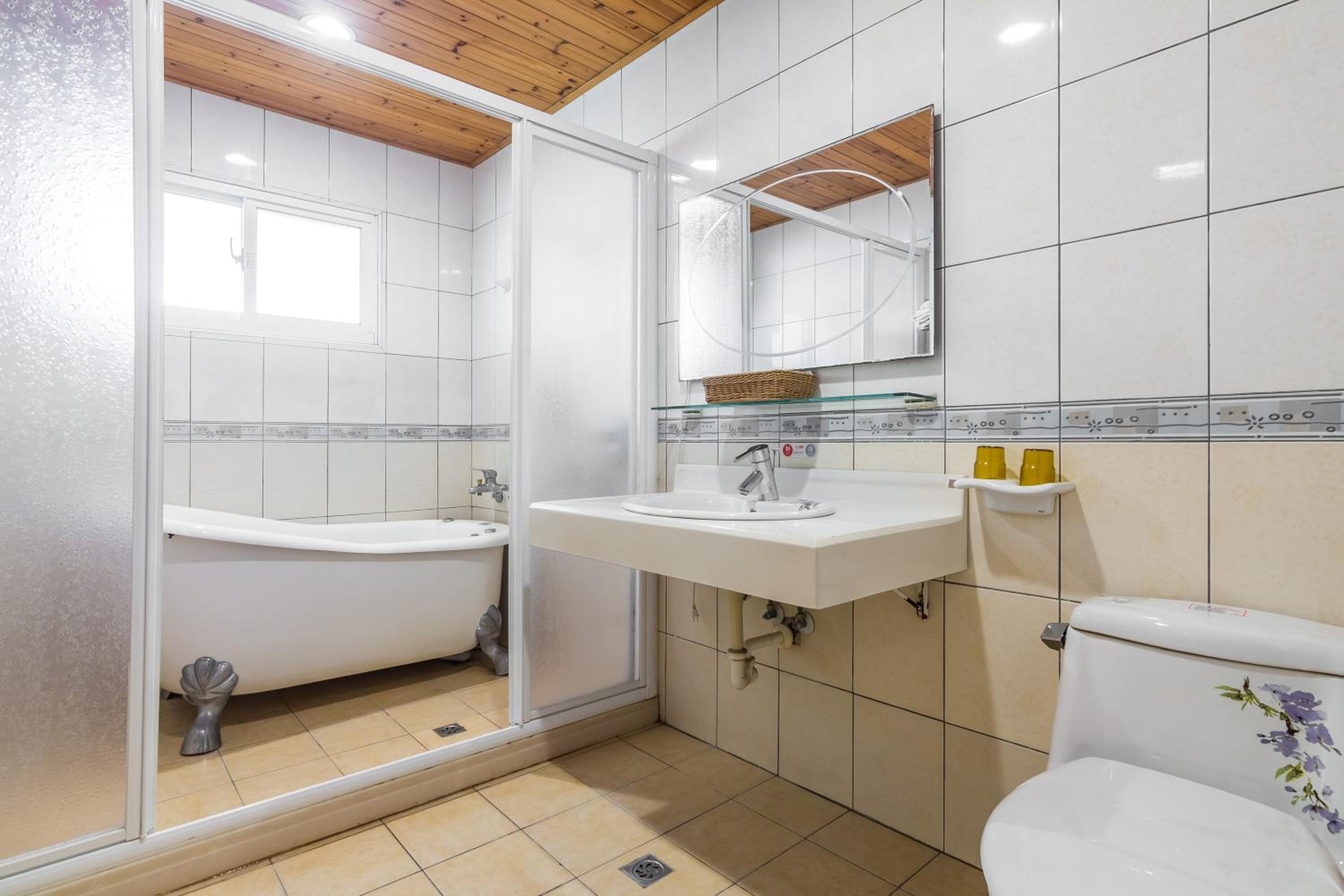 Kenting Maya-House B&B